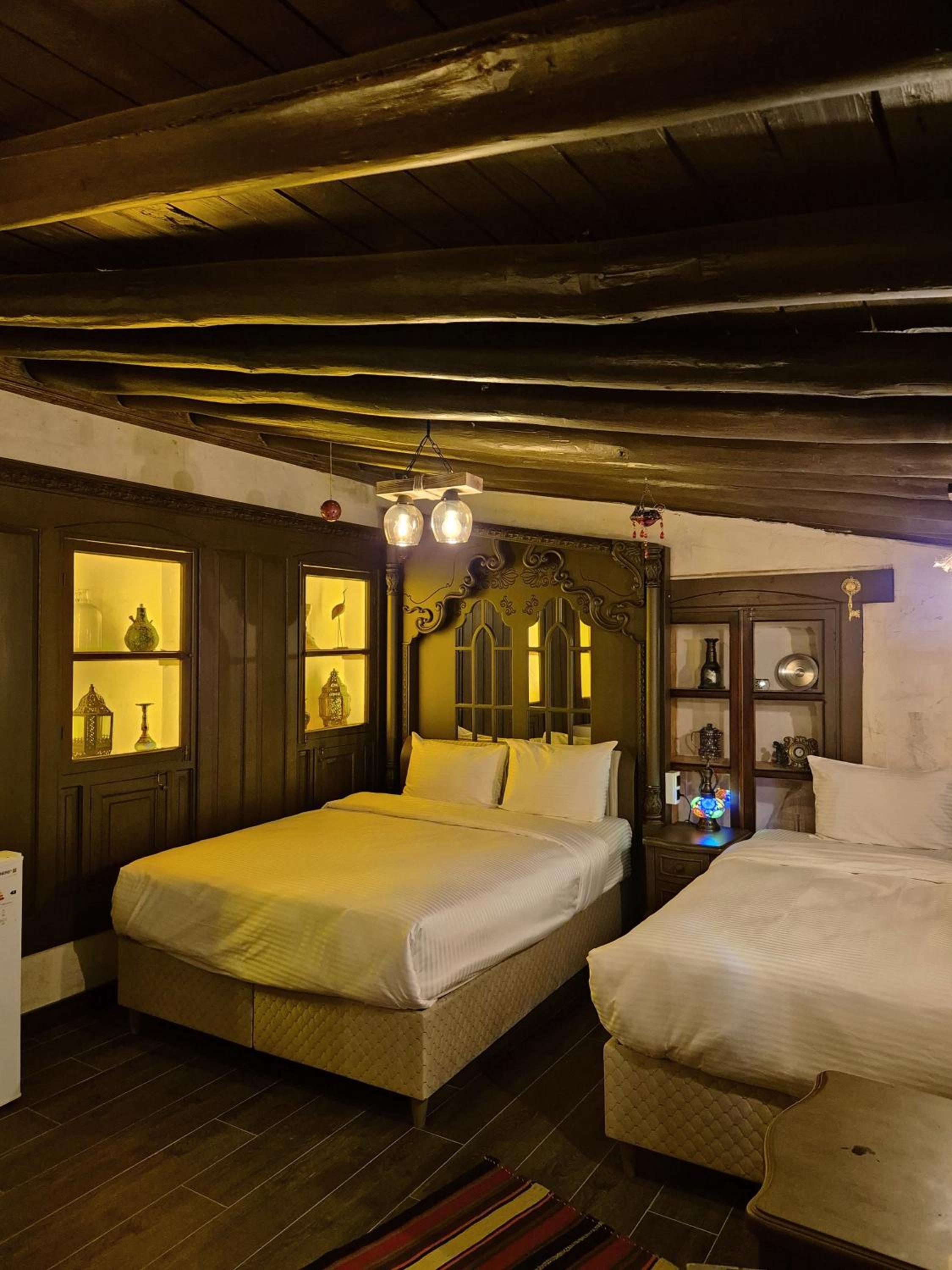 Deluxe Suite photo 1