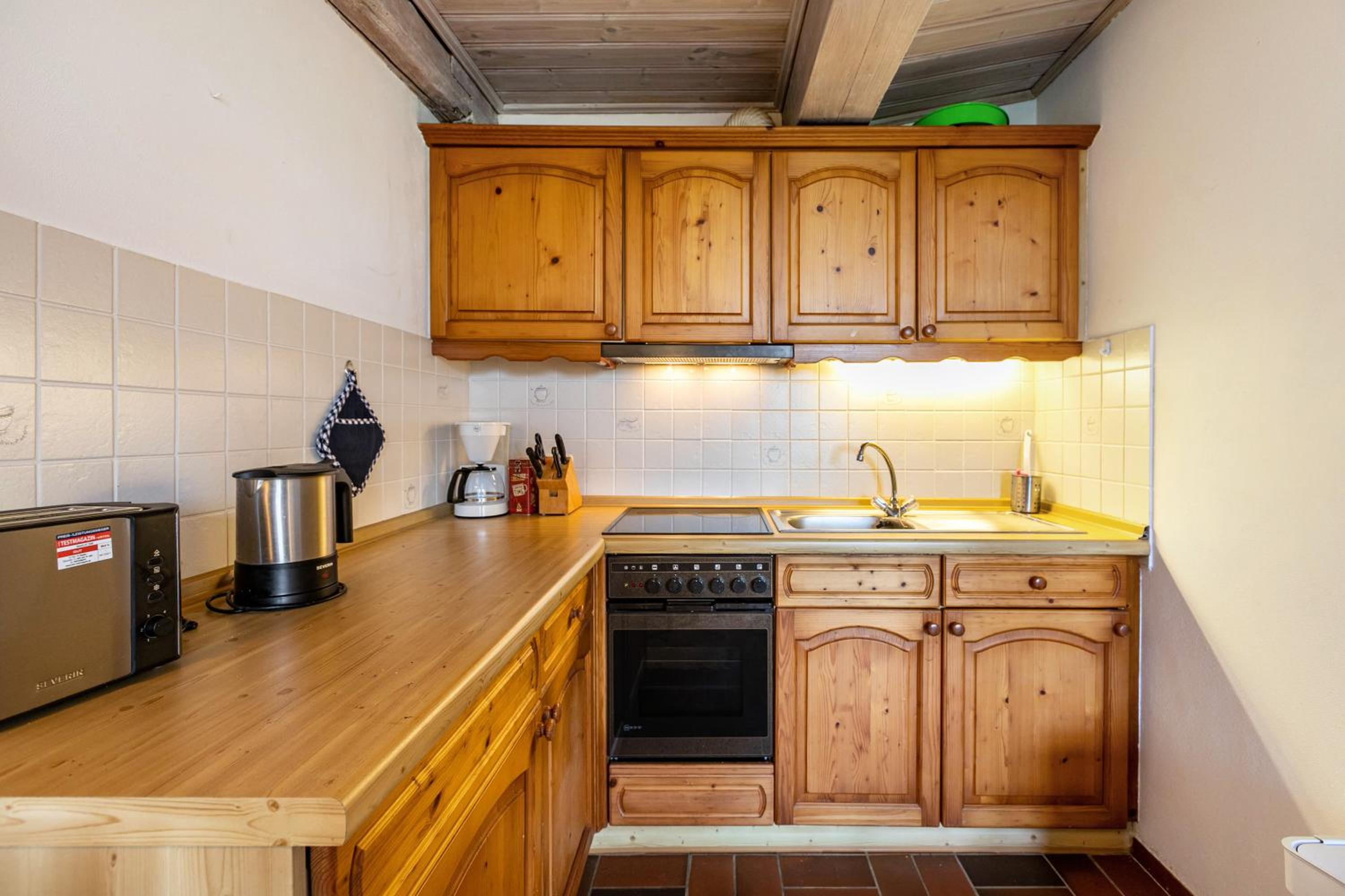 One-Bedroom Apartment with Garden photo 2