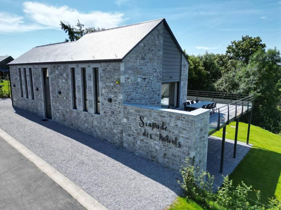 Four-Bedroom House photo 1