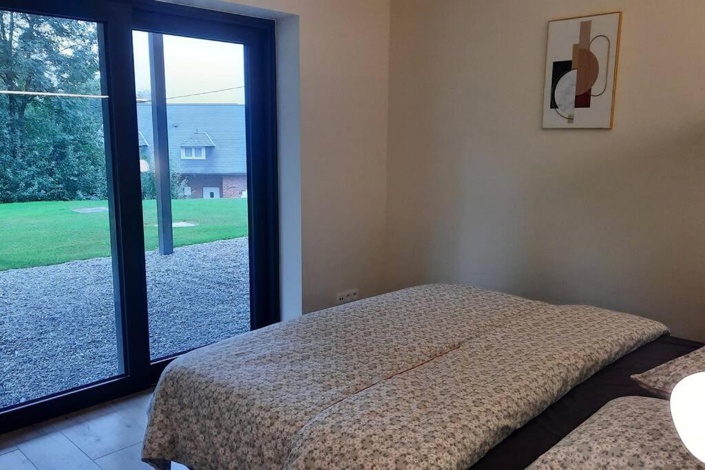 Four-Bedroom House photo 2