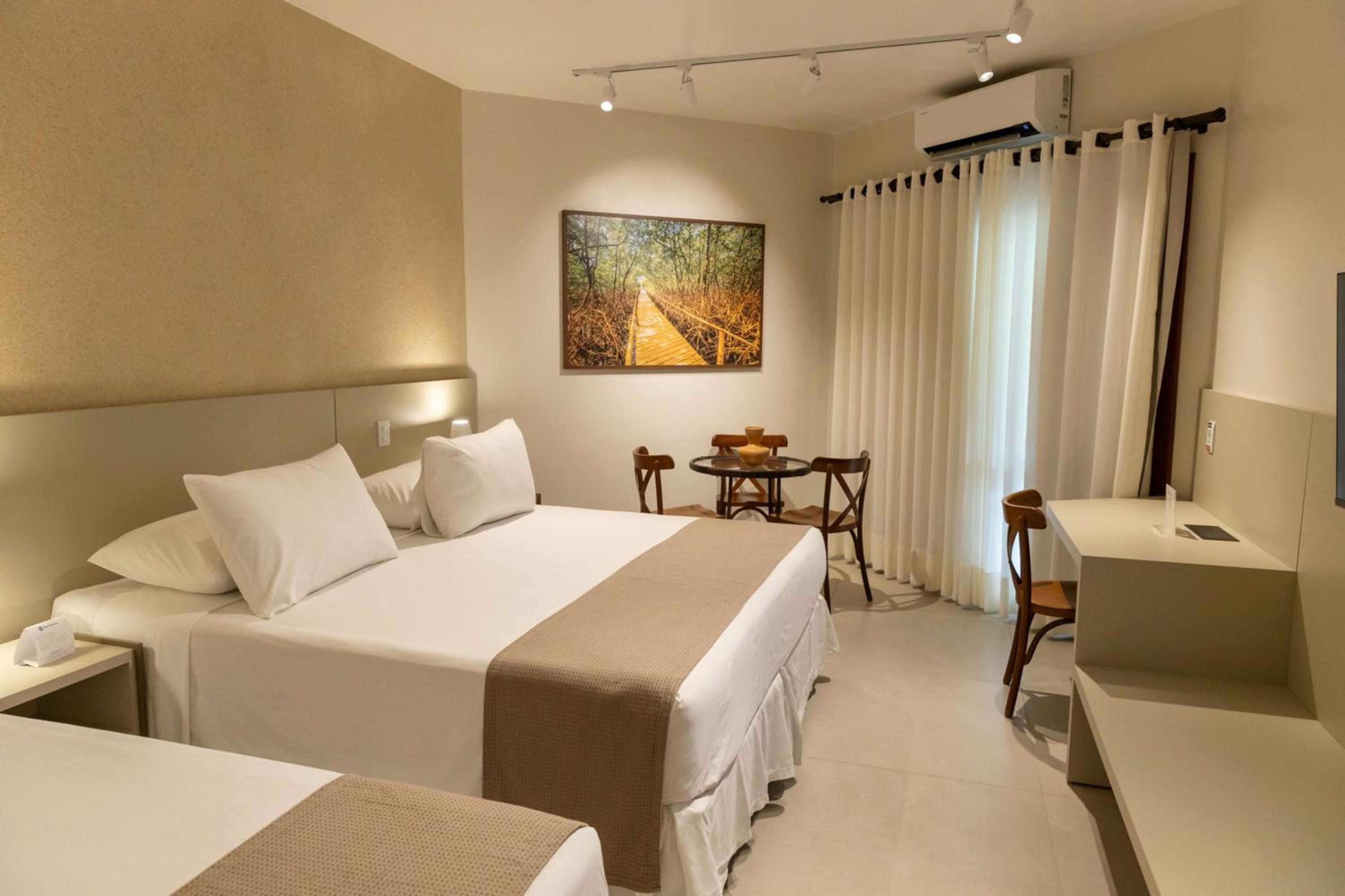 Premier Triple Room with One Queen and One Single Bed thumbnail 6