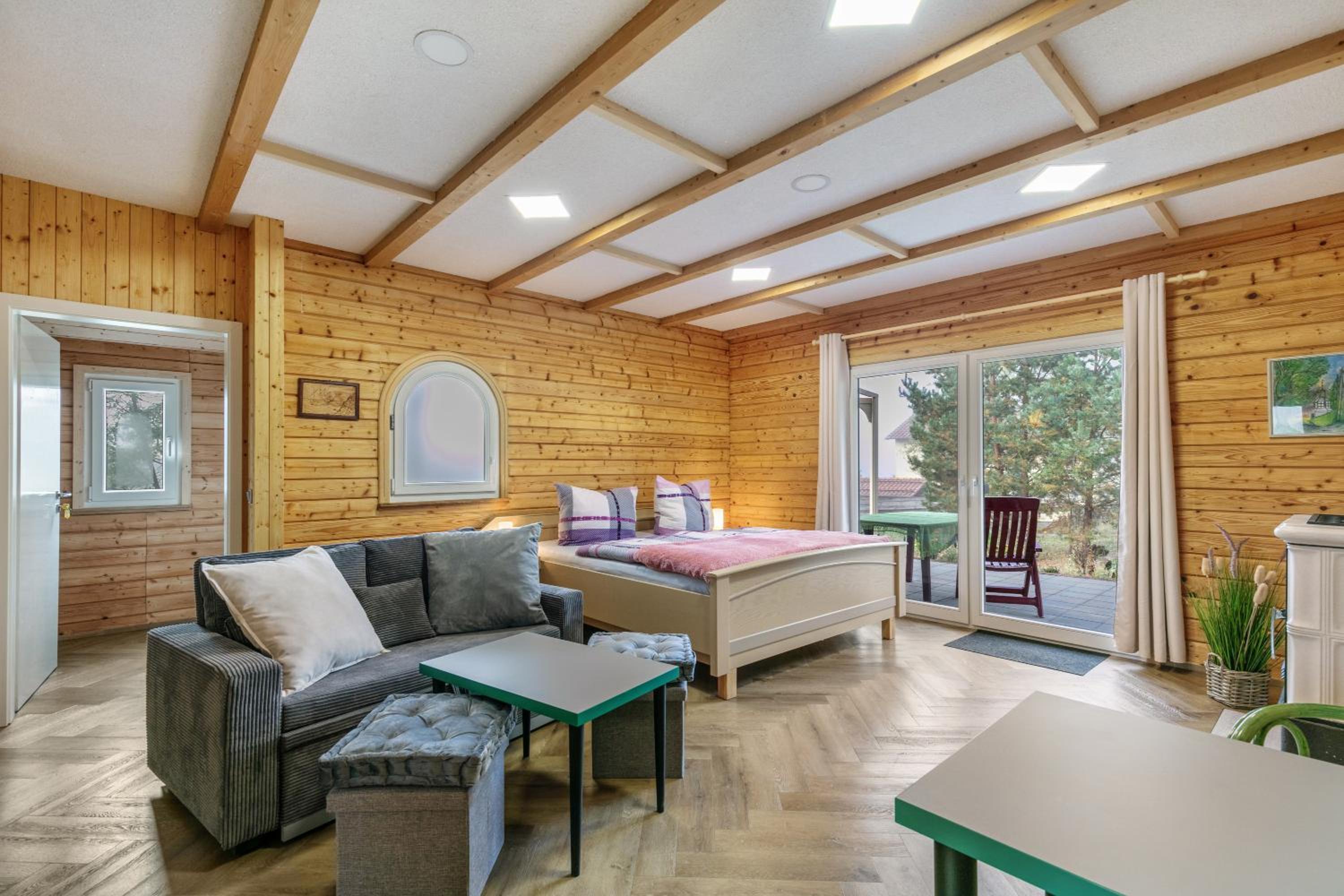 One-Bedroom House photo 1