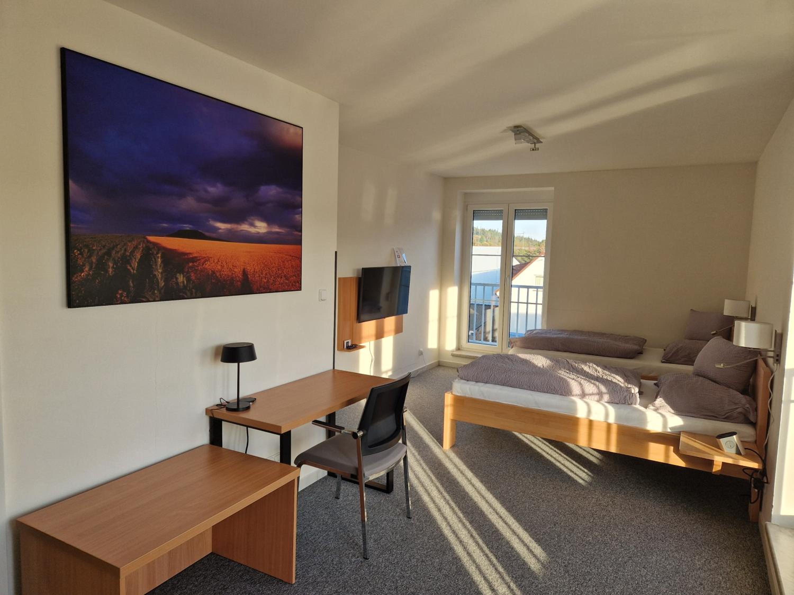 One-Bedroom Apartment photo 1