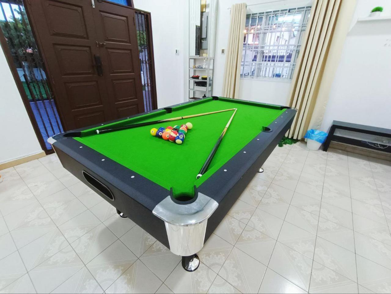 Villa photo 2