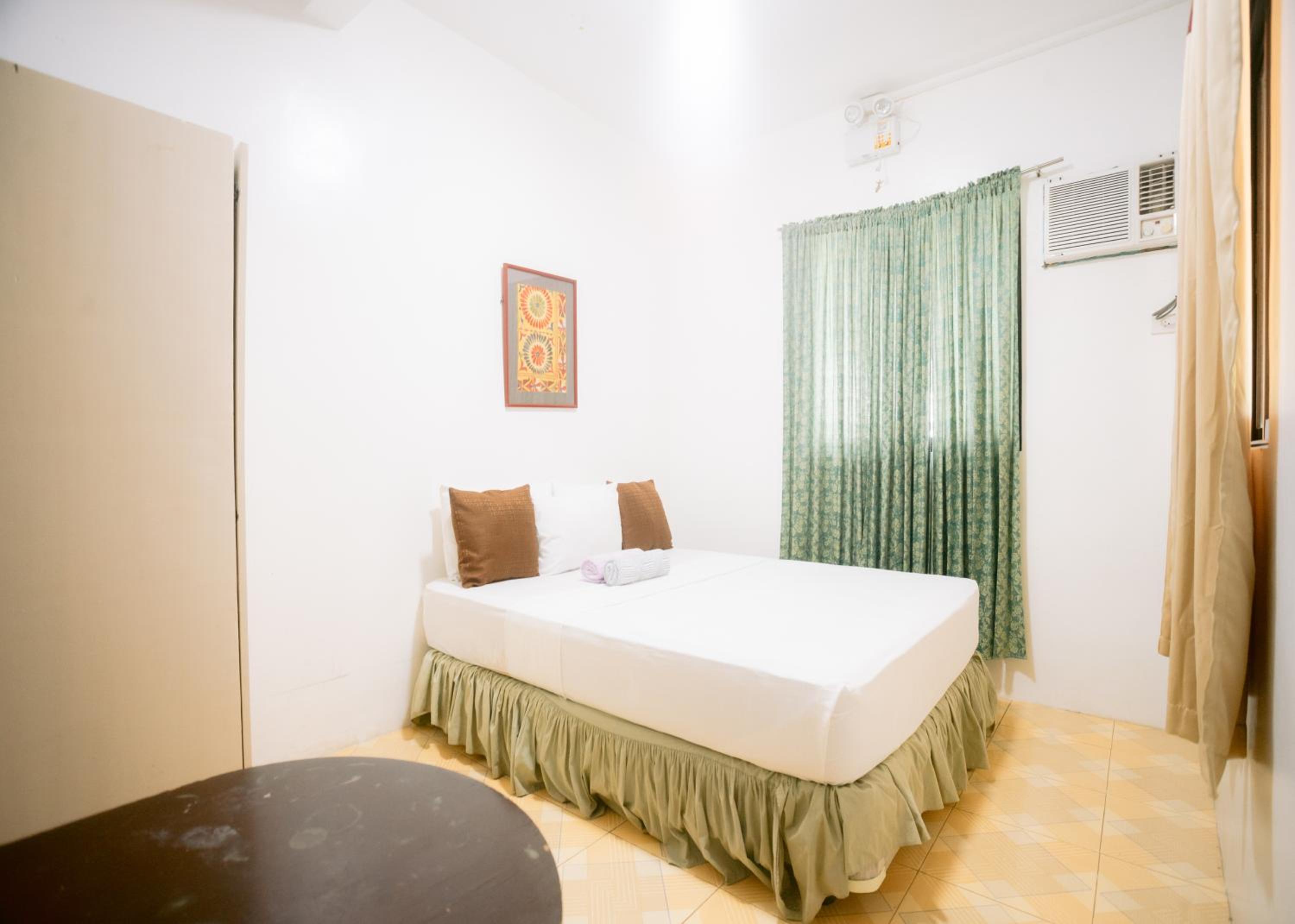 Double Room - Photo 8