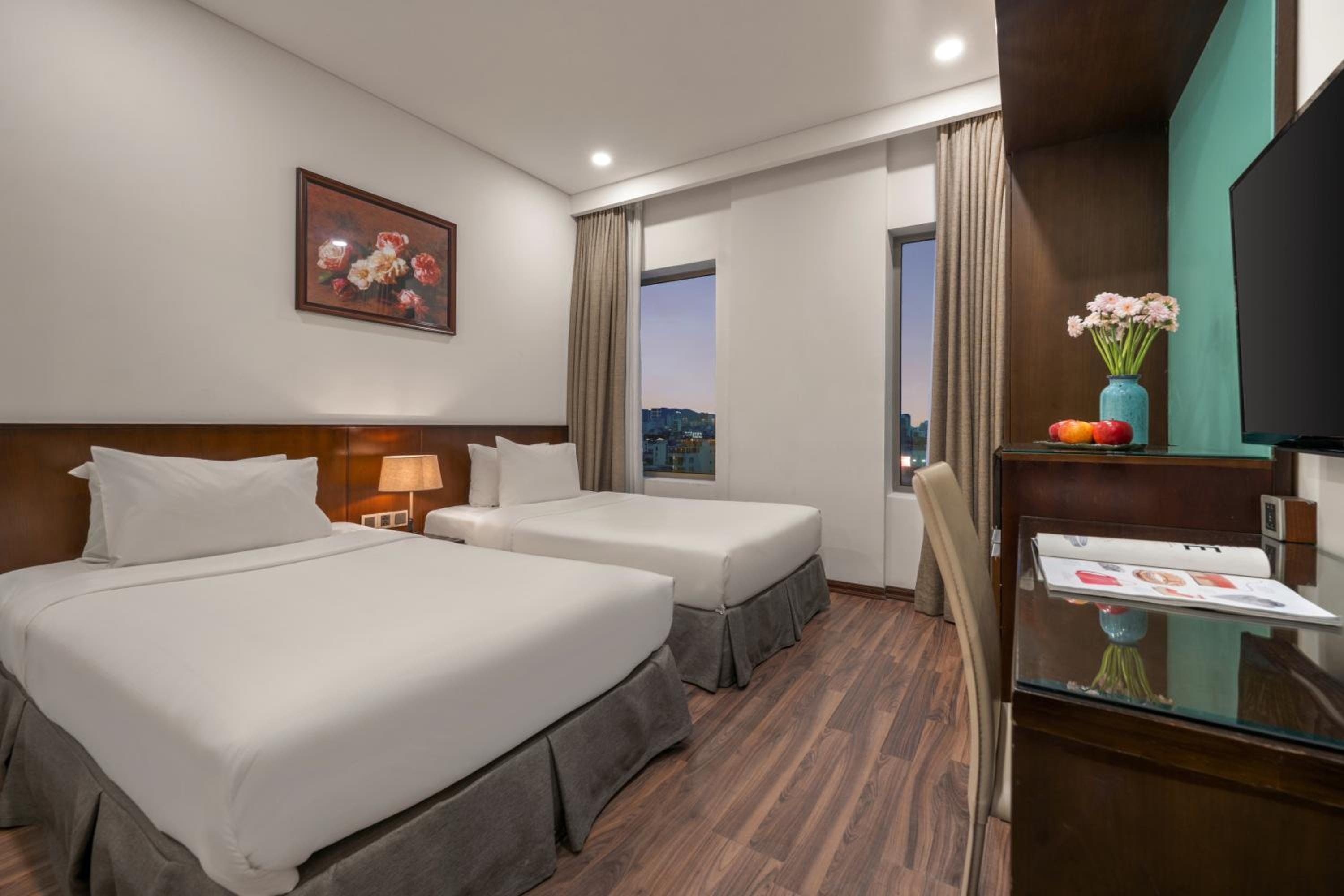 Deluxe Twin Room with River View - Photo 4
