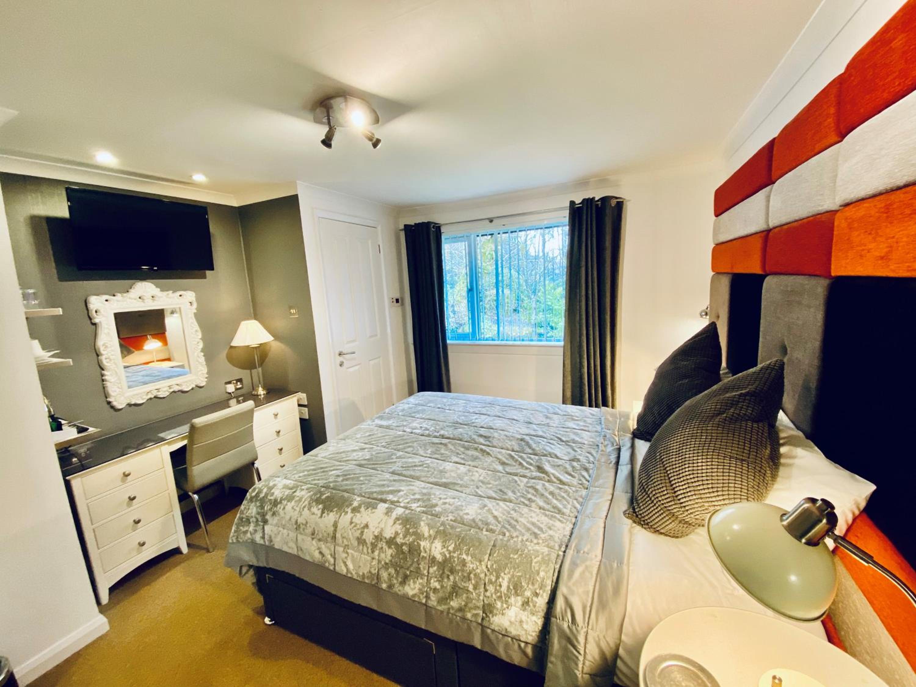 Superior King Room