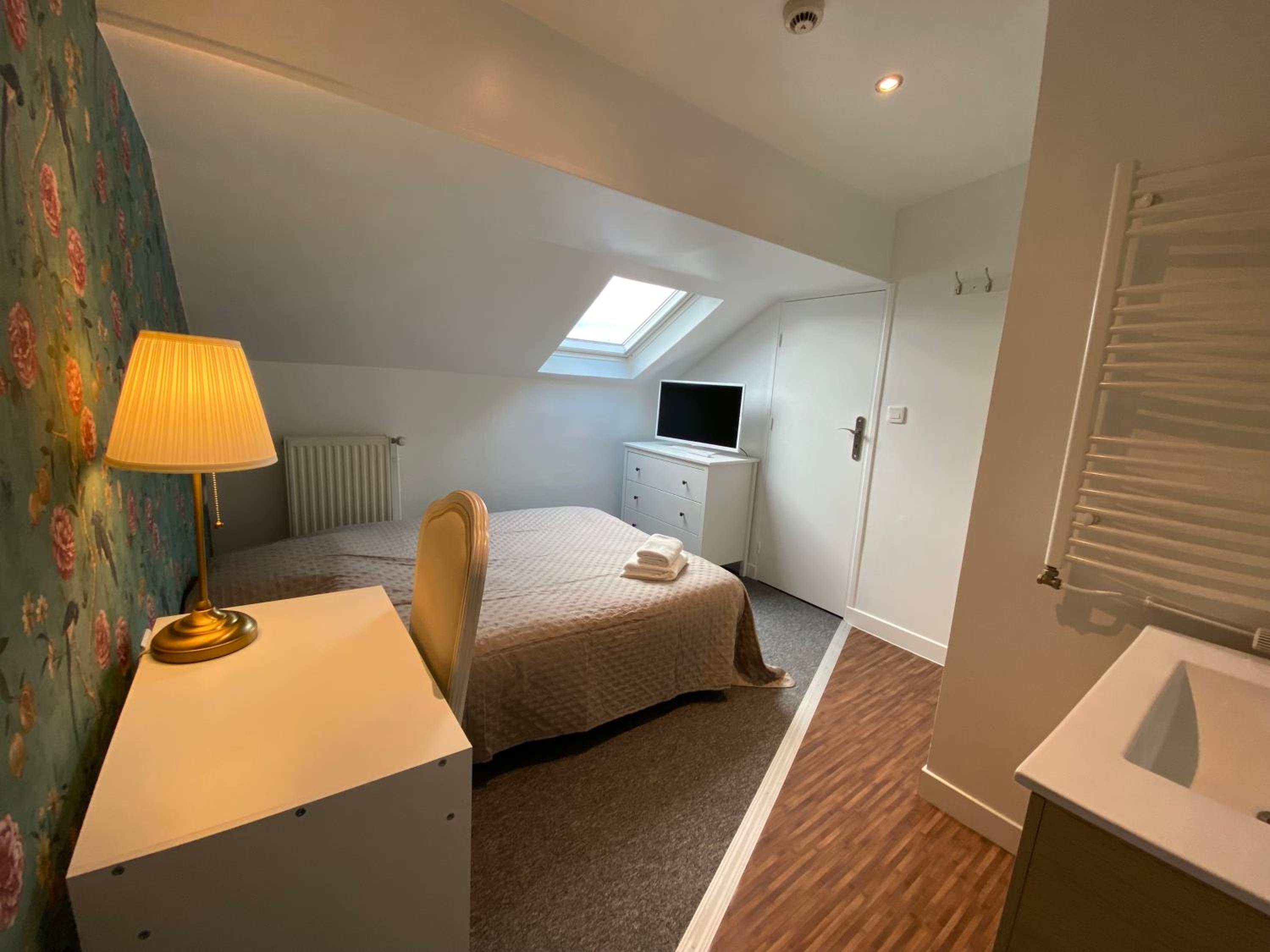 Economy Single Room