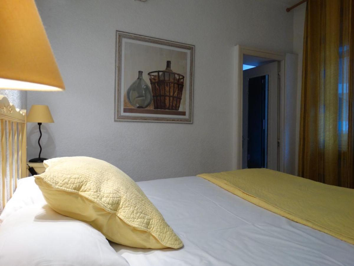 Budget Double Room photo 3