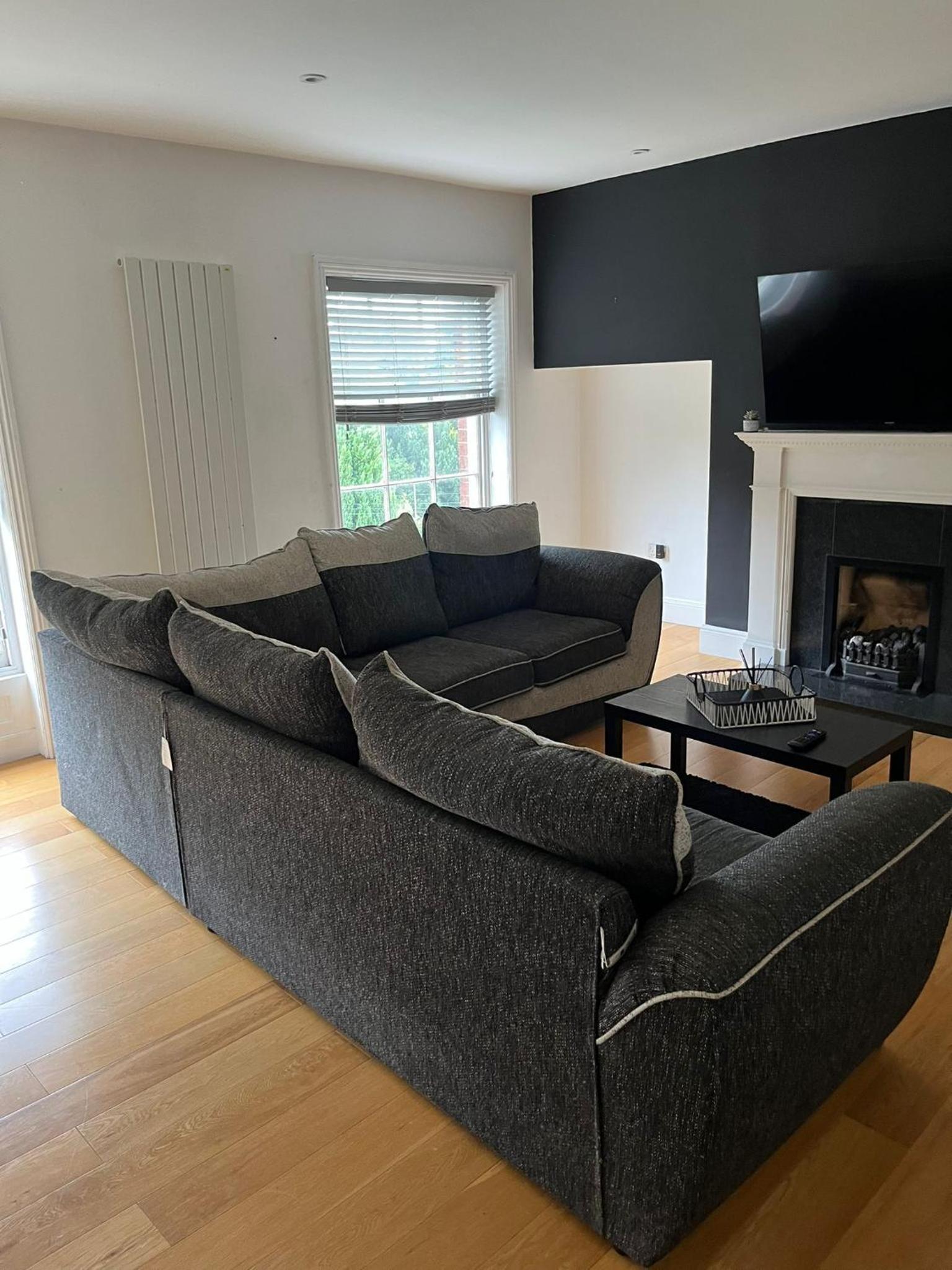 Deluxe Apartment photo 2