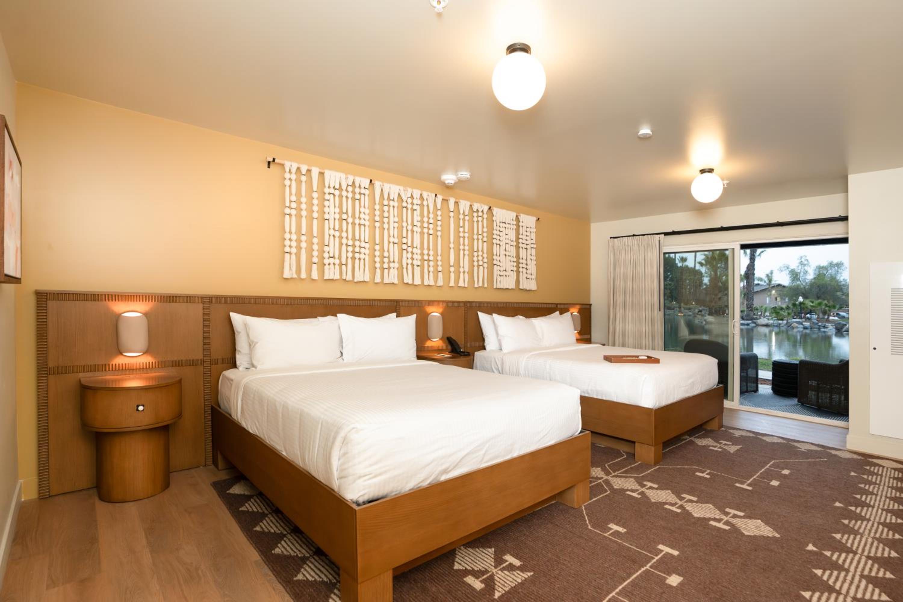 Queen Room with Two Queen Beds - Disability Access photo 2