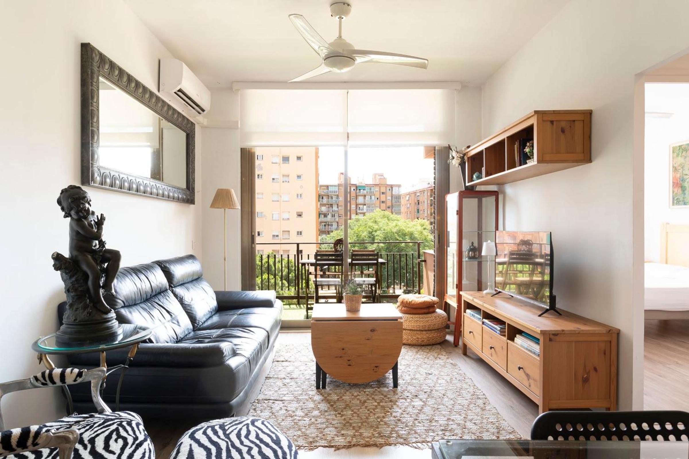 Apartment - Photo 2