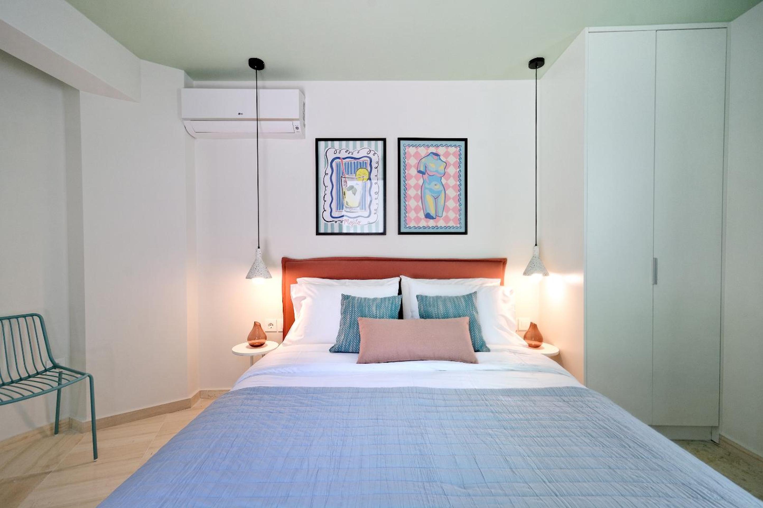 One-Bedroom Apartment with Terrace photo 2