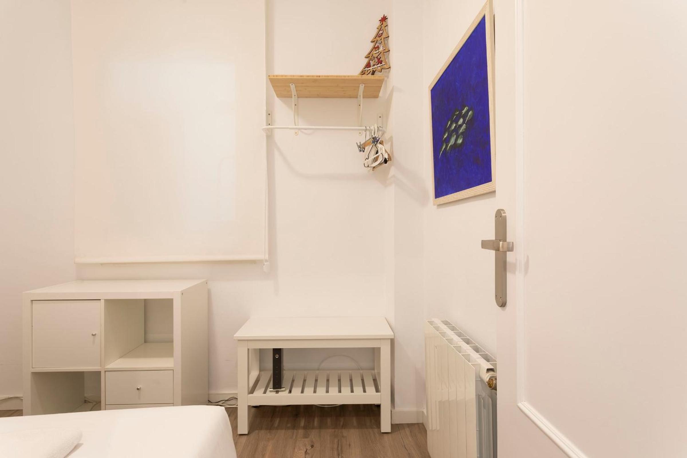 Apartment - Photo 36