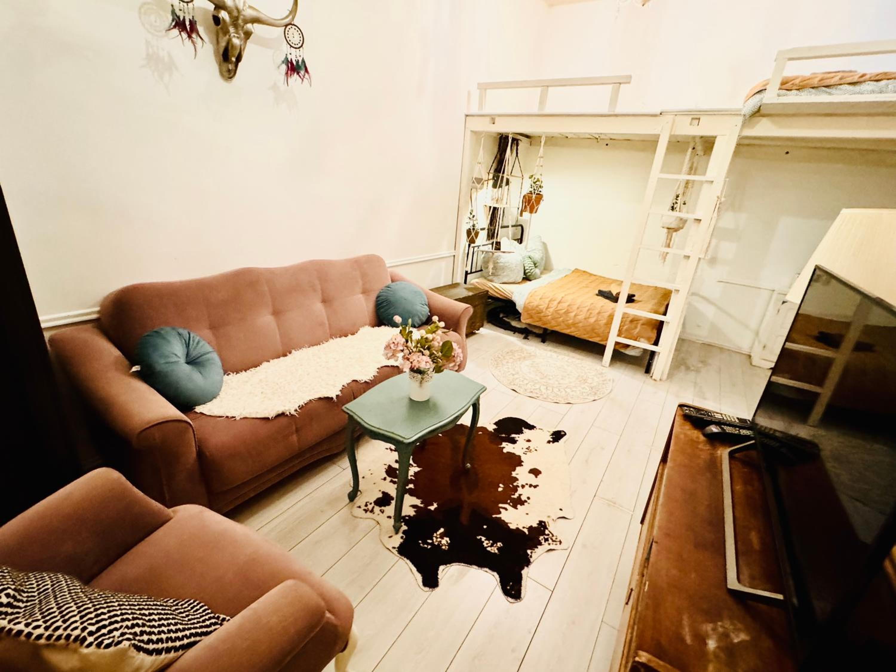 Apartment photo 2