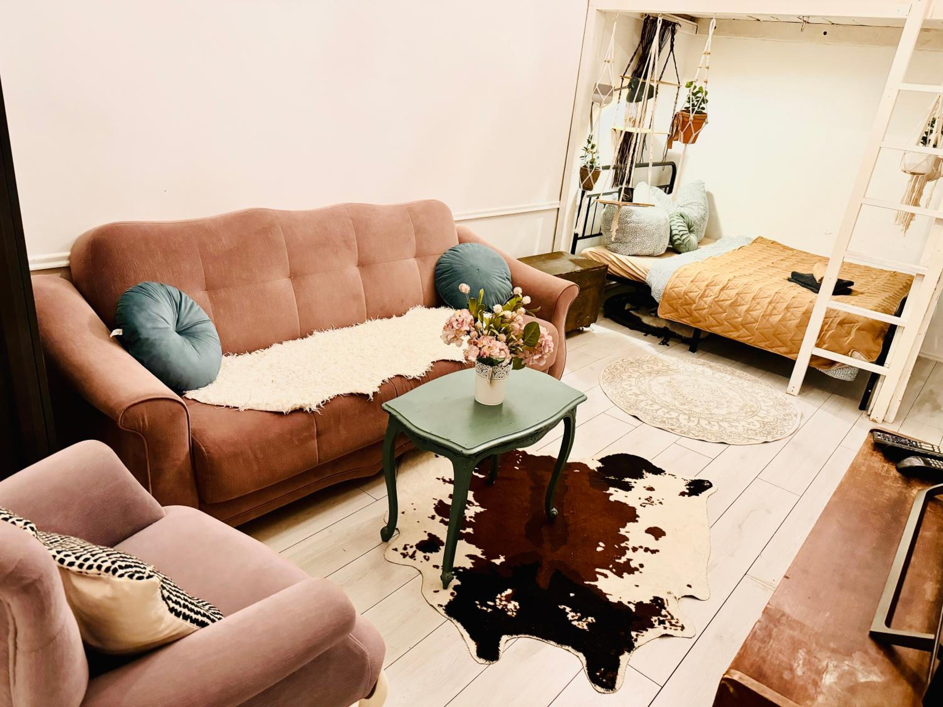 Apartment photo 2