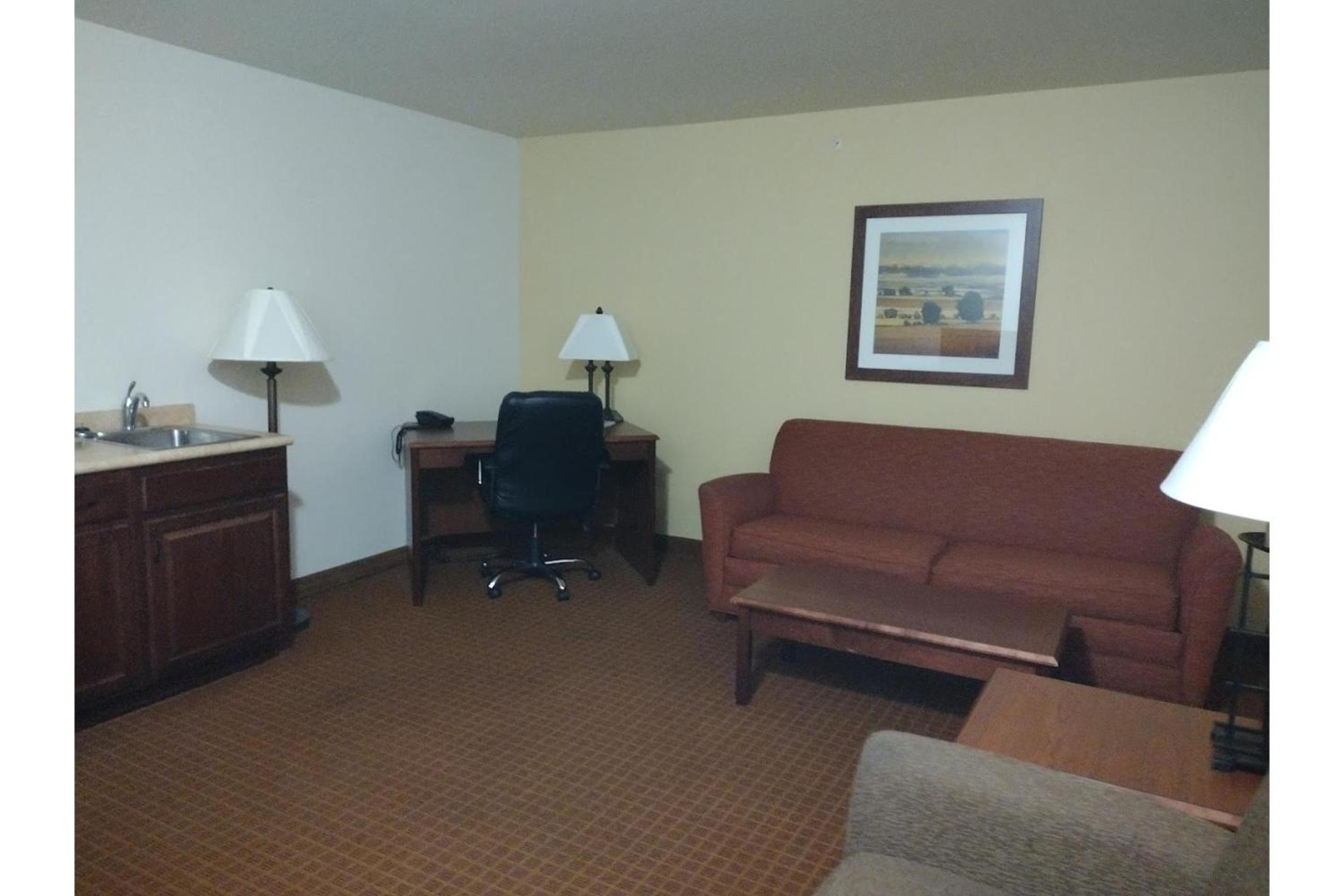 King Bed Accessible Non-Smoking photo 2