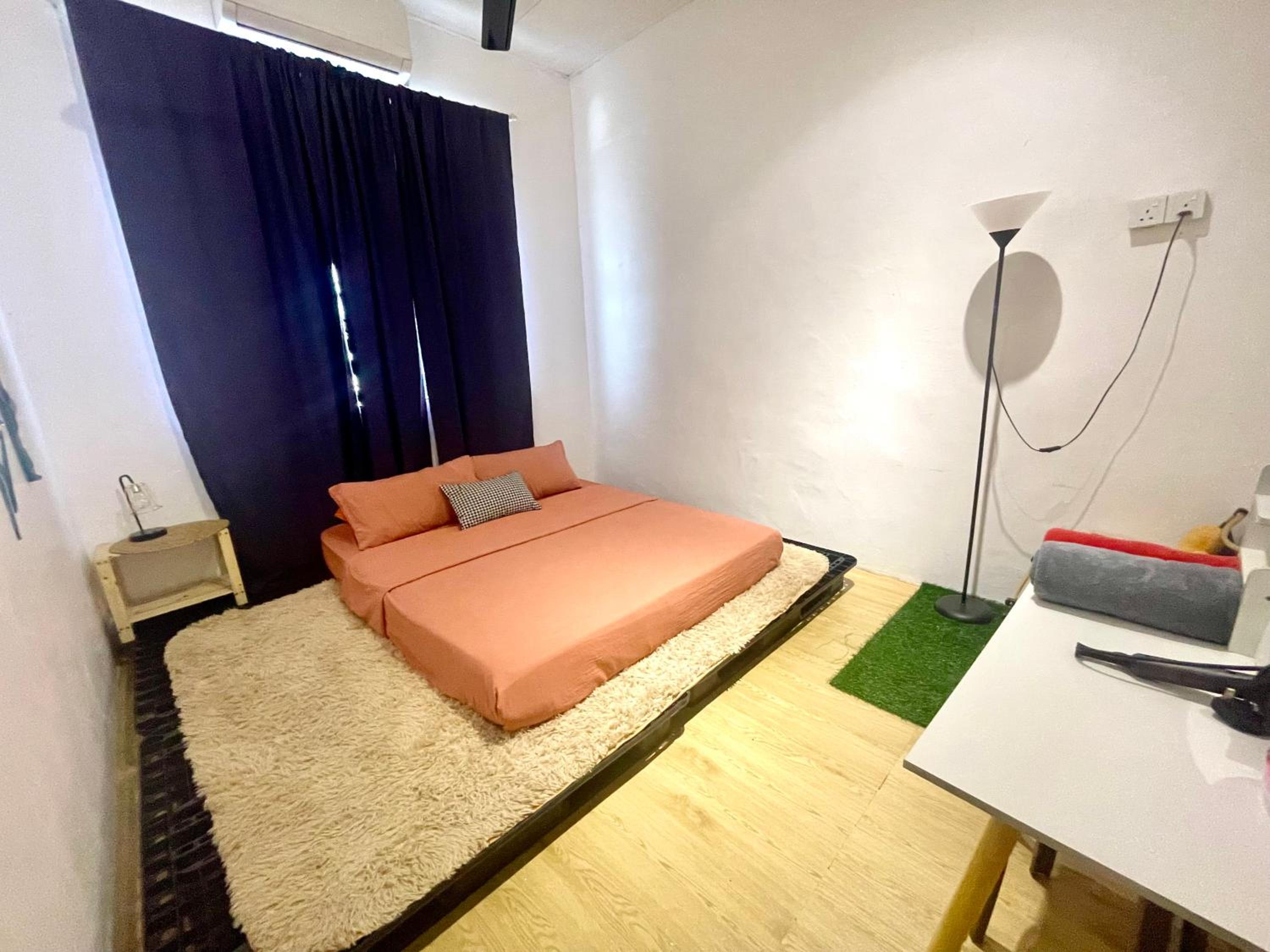 Three-Bedroom House photo 2