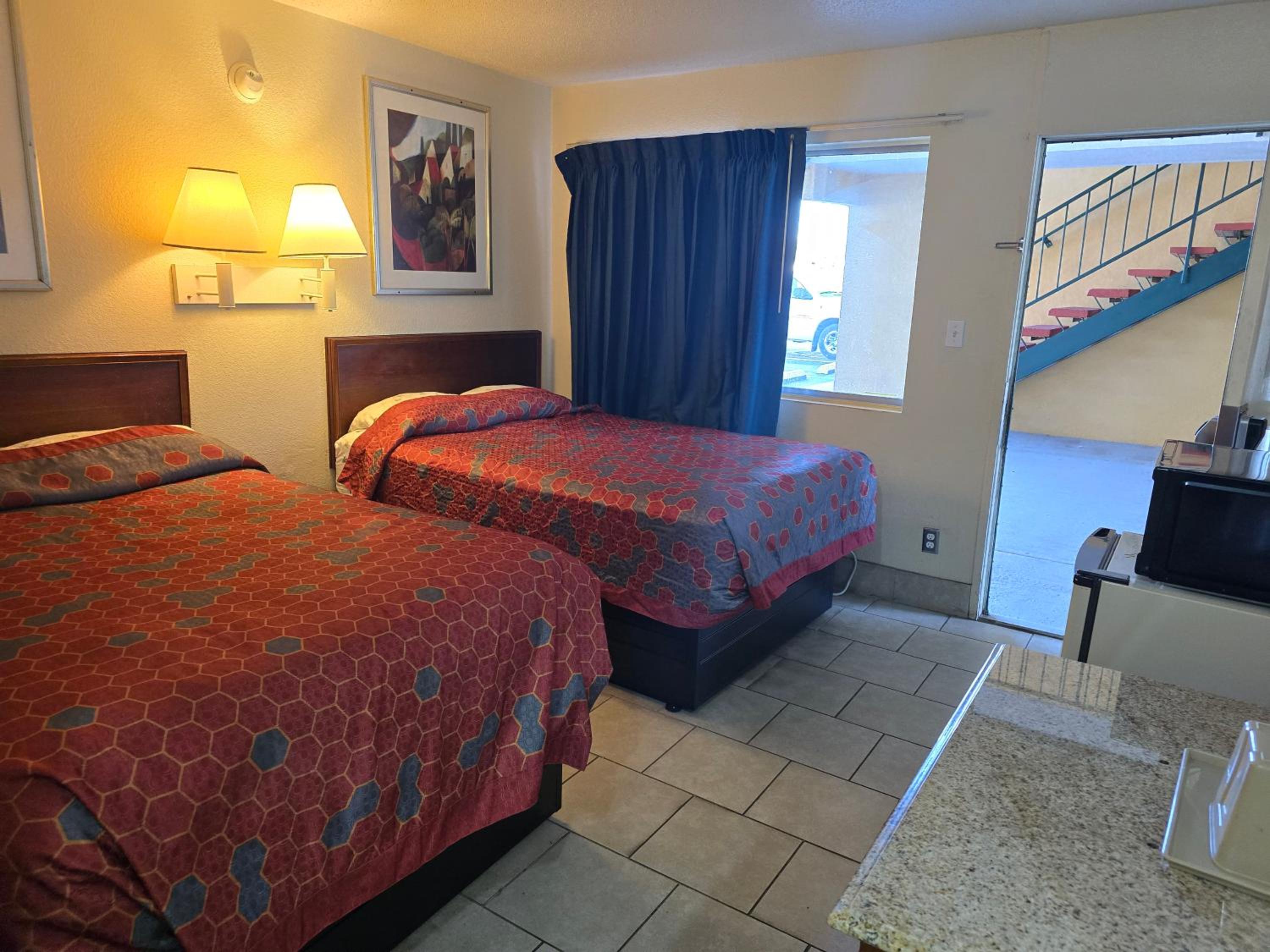 Classic Double Room - Photo 11