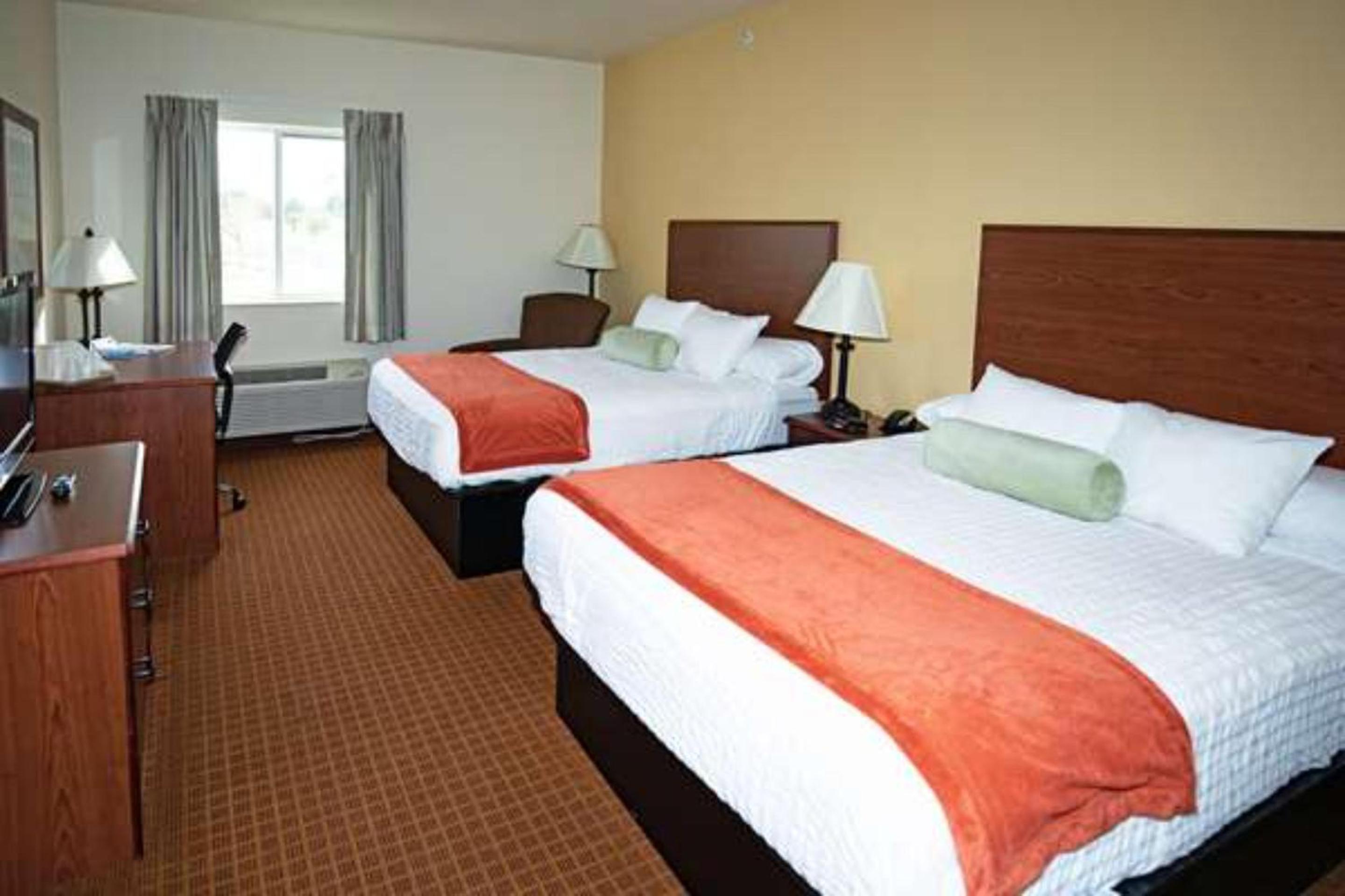 2 Queen Beds Accessible Non-Smoking photo 2