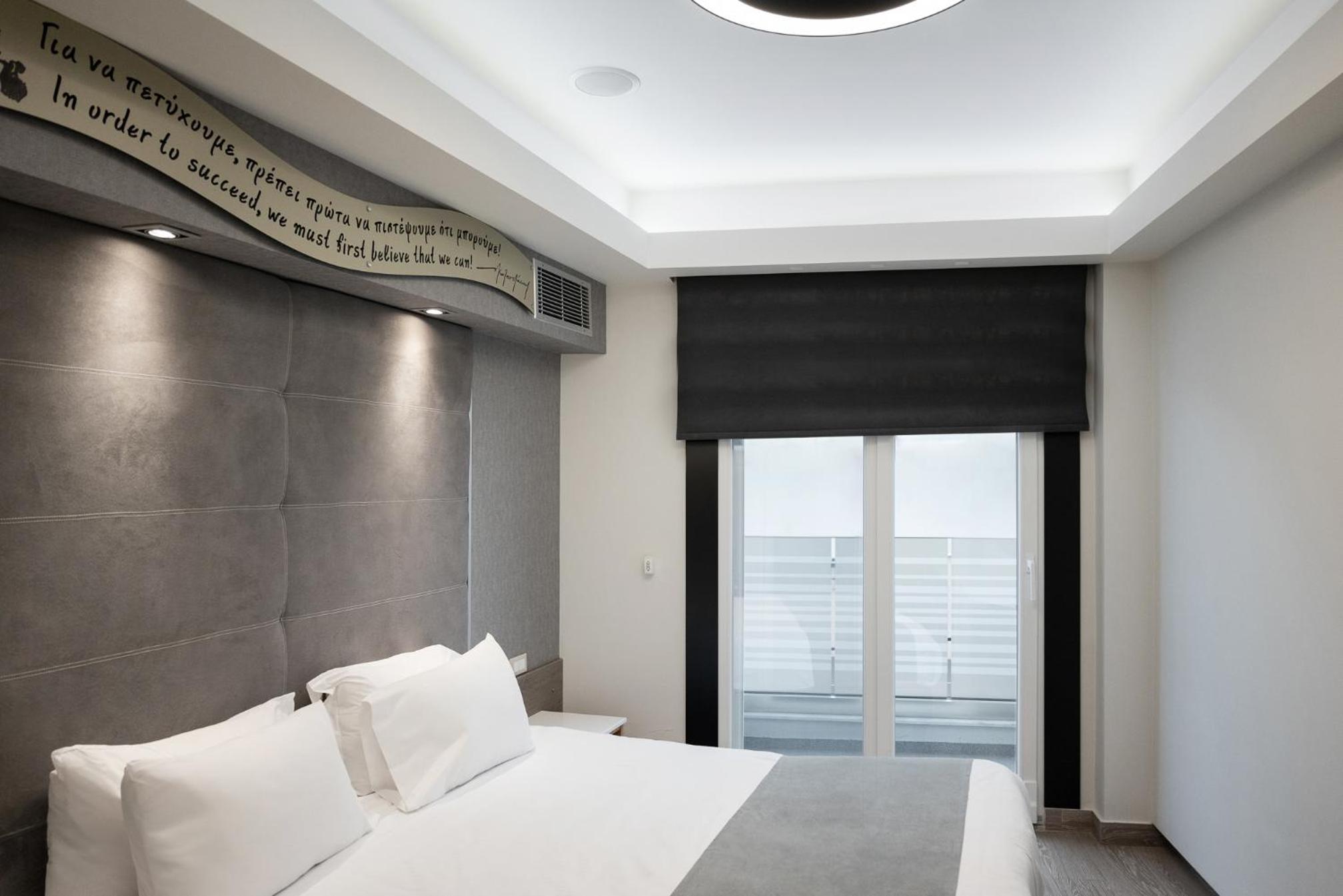 Double or Twin Room - Photo 19