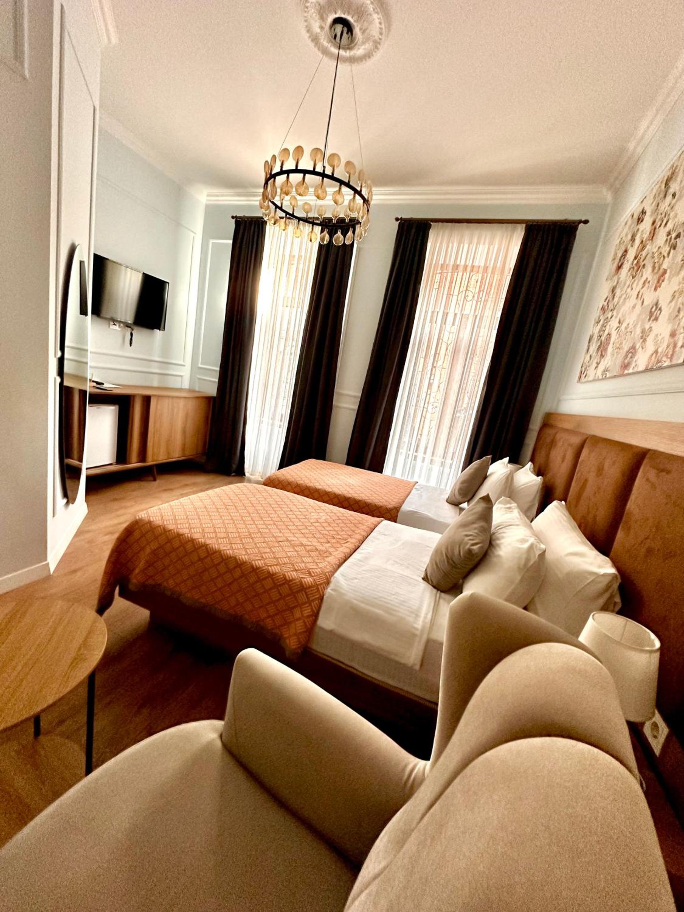 Deluxe Double or Twin Room