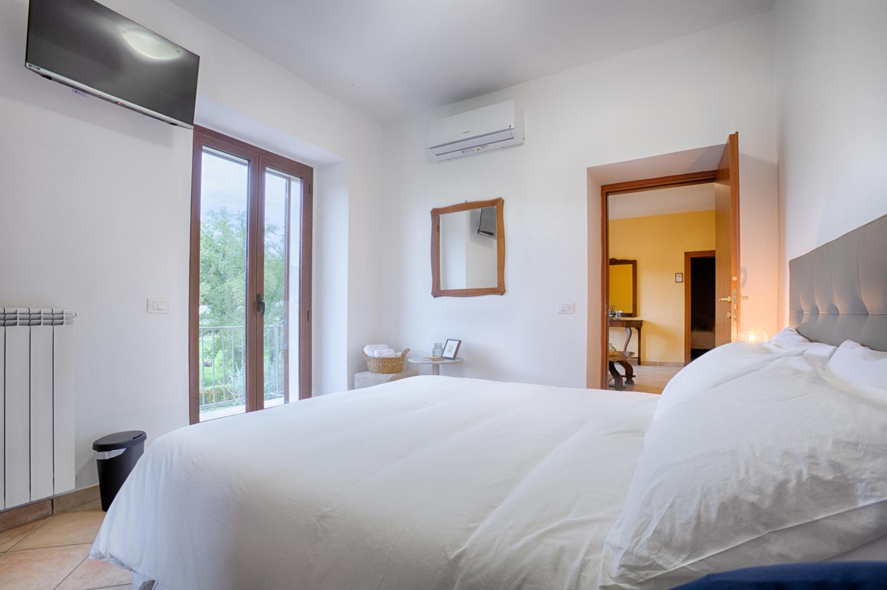 Double Room with Balcony photo 1