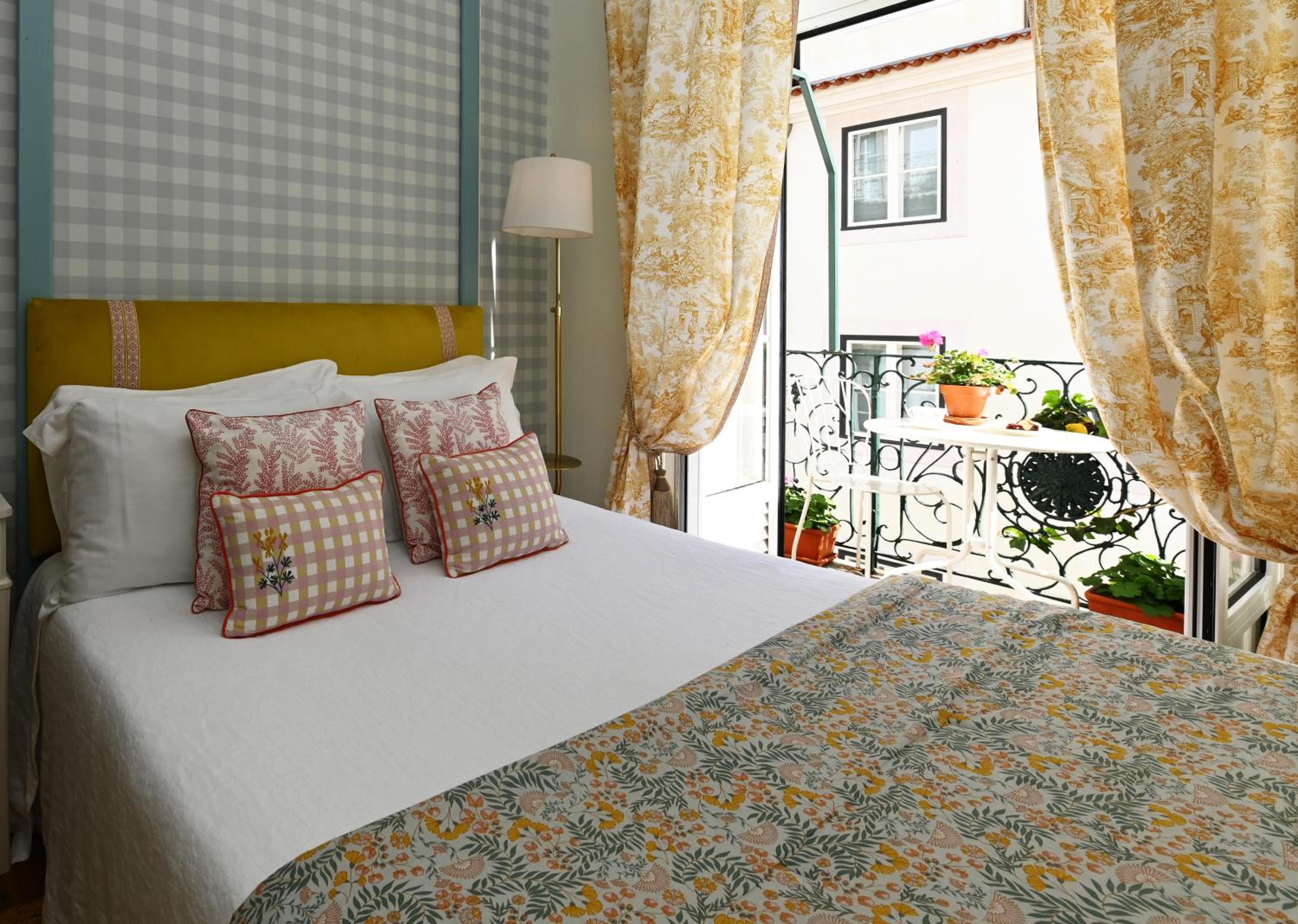 Single Room with Balcony