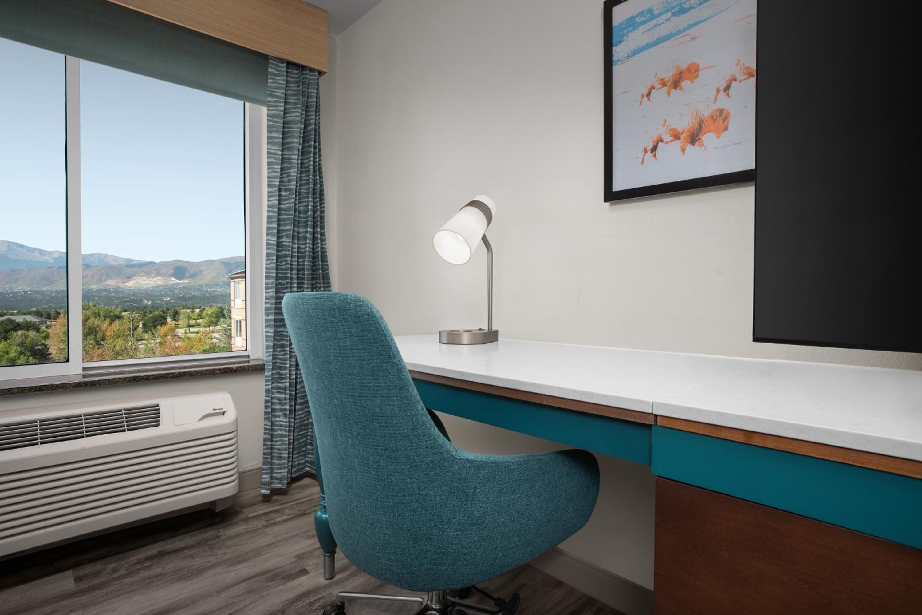Queen Room with Two Queen Beds and Bathtub - Mobility Access/Hearing Access photo 3