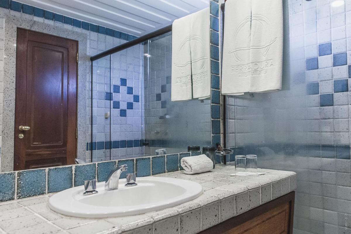 Standard Suite - Photo 3