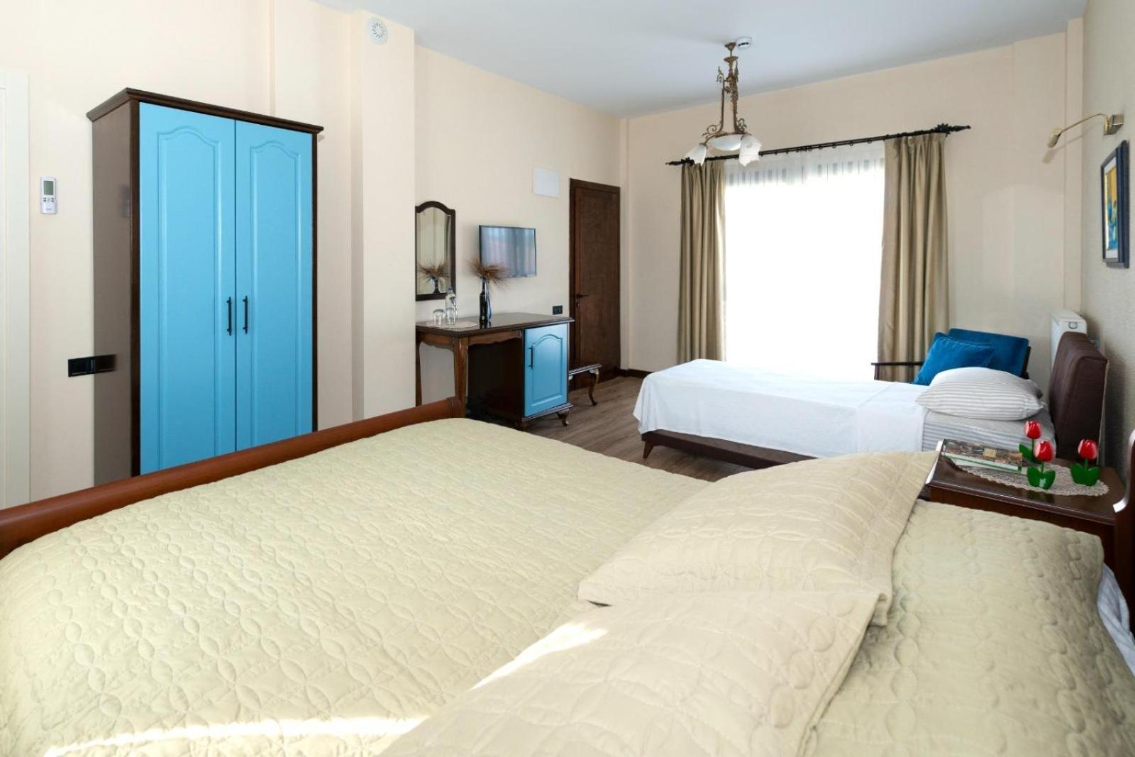 Triple Room photo 2