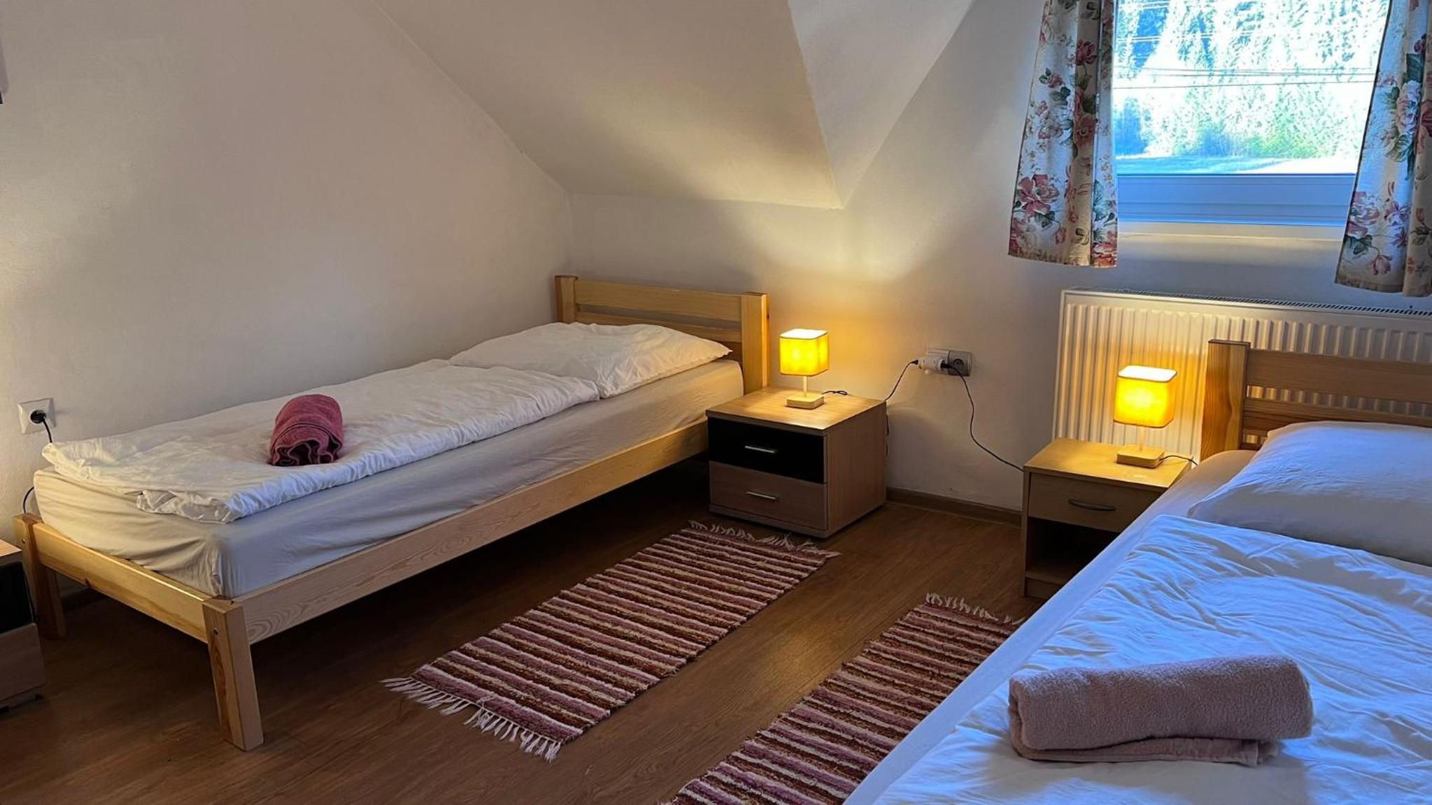 Standard Triple Room - Photo 4