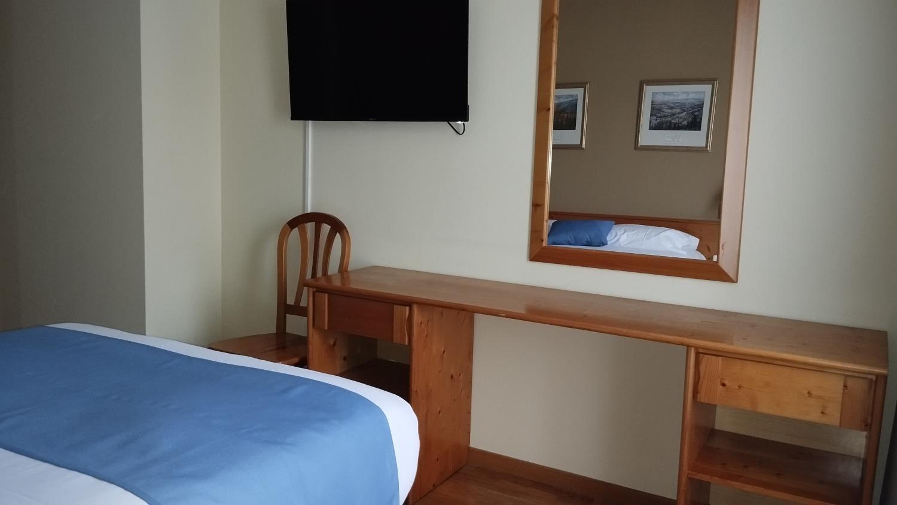 Small Double Room photo 2