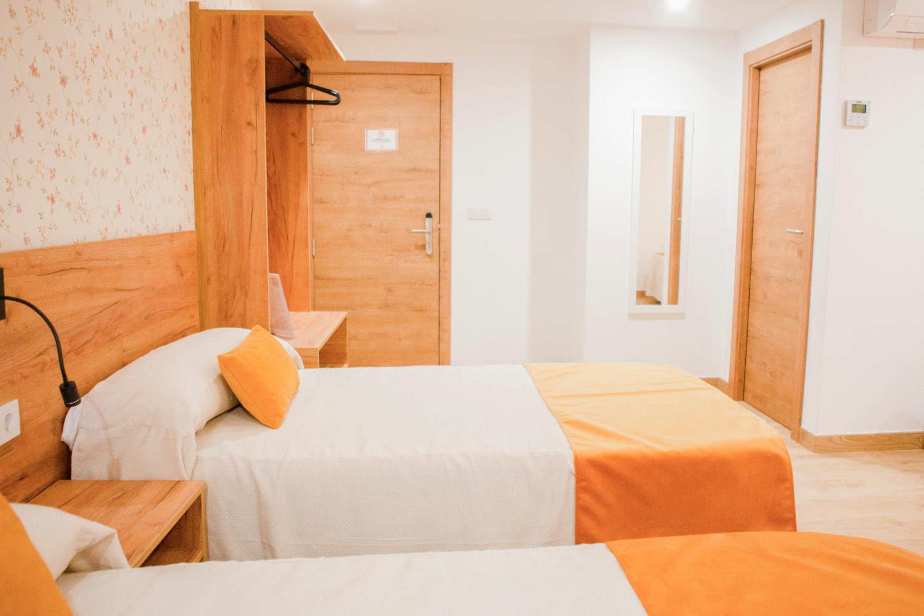 Superior Quadruple Room photo 2