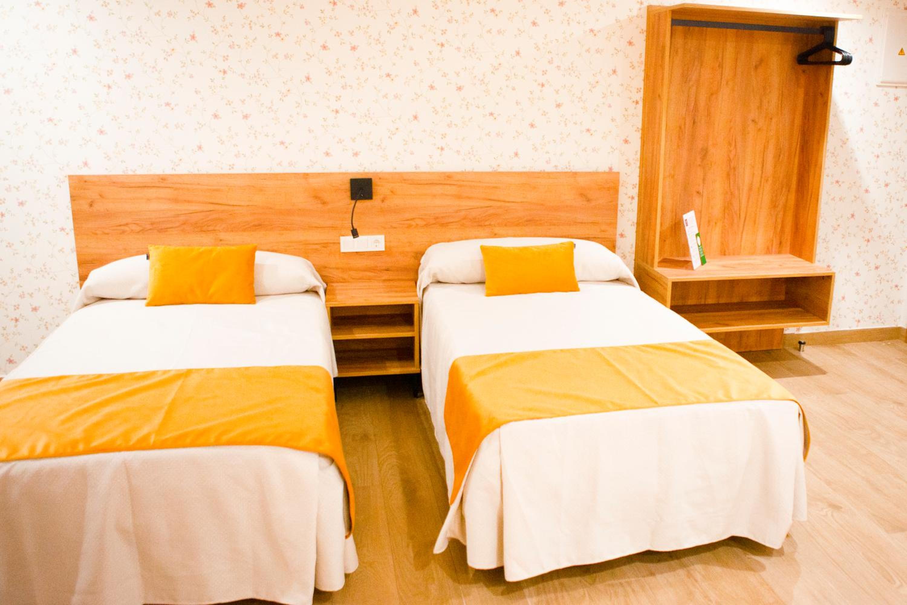 Superior Quadruple Room photo 3