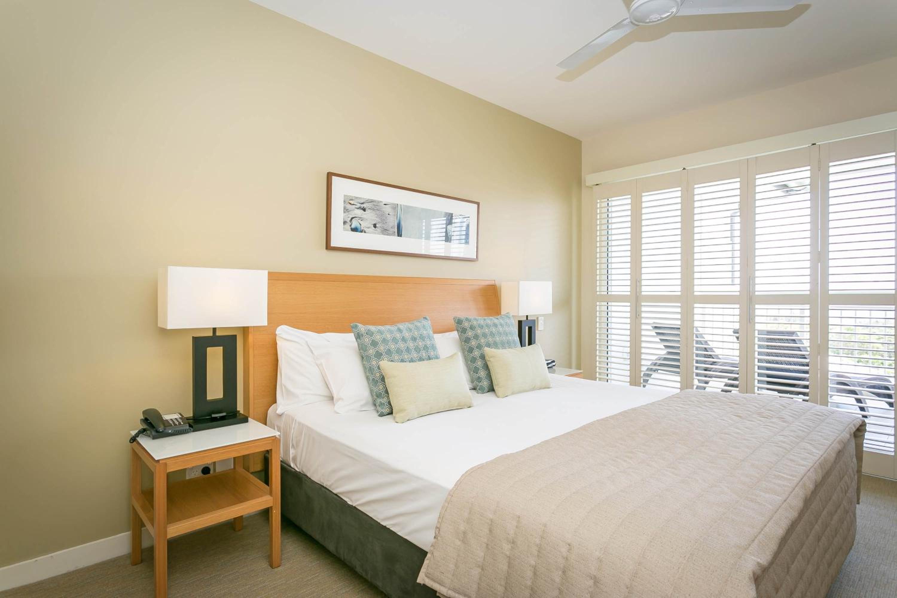 One-Bedroom Suite With Spa Bath - Photo 5