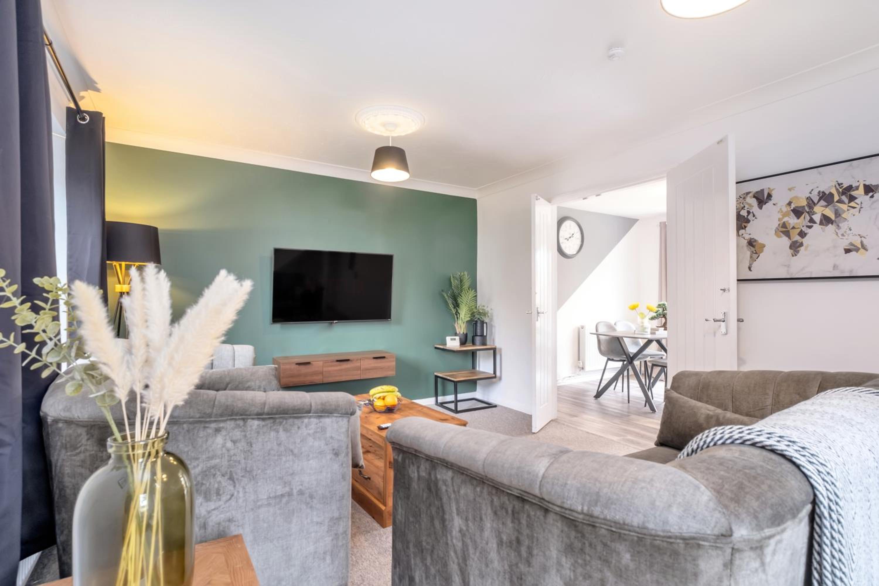 Three-Bedroom House photo 1