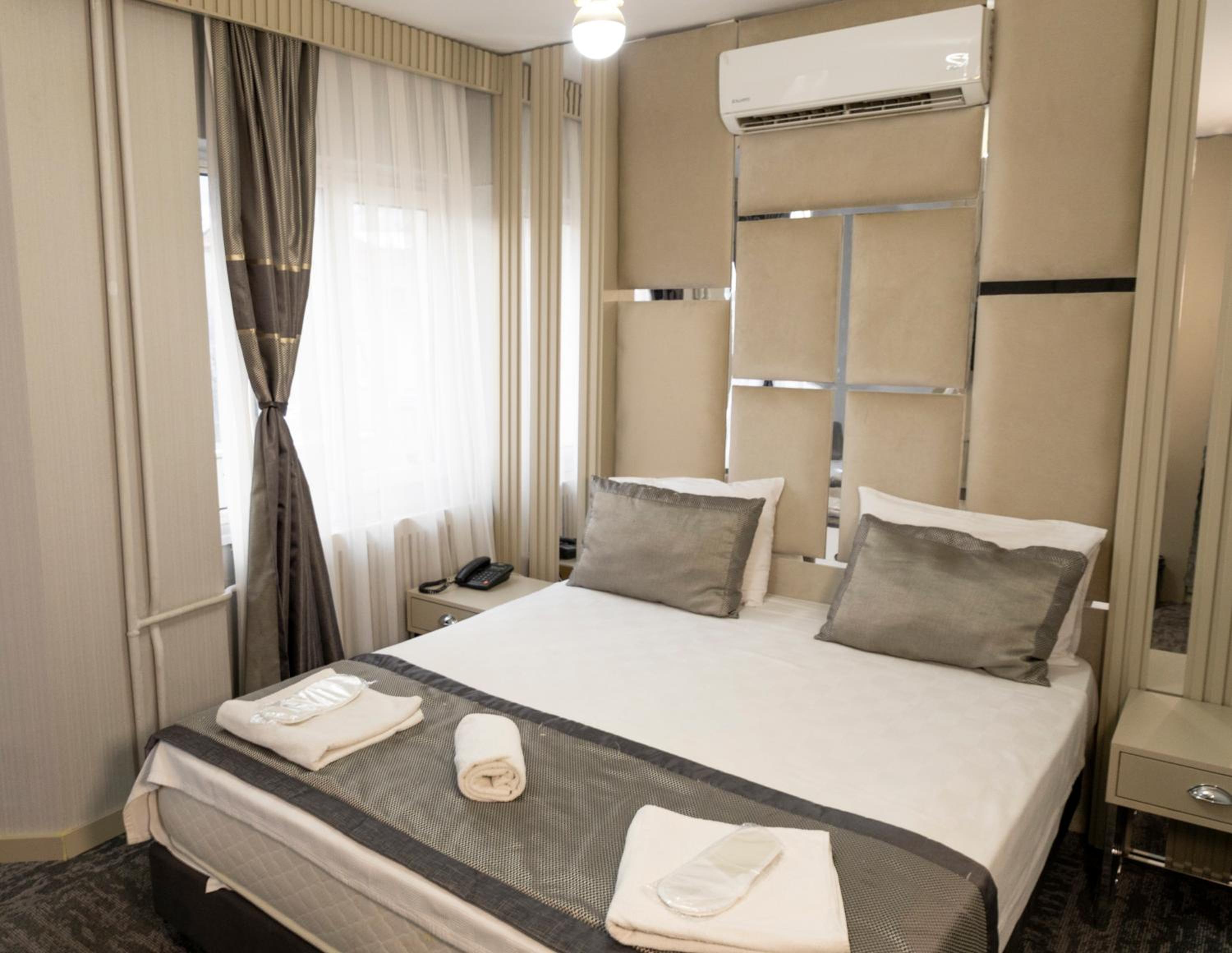 Standard Triple Room photo 2