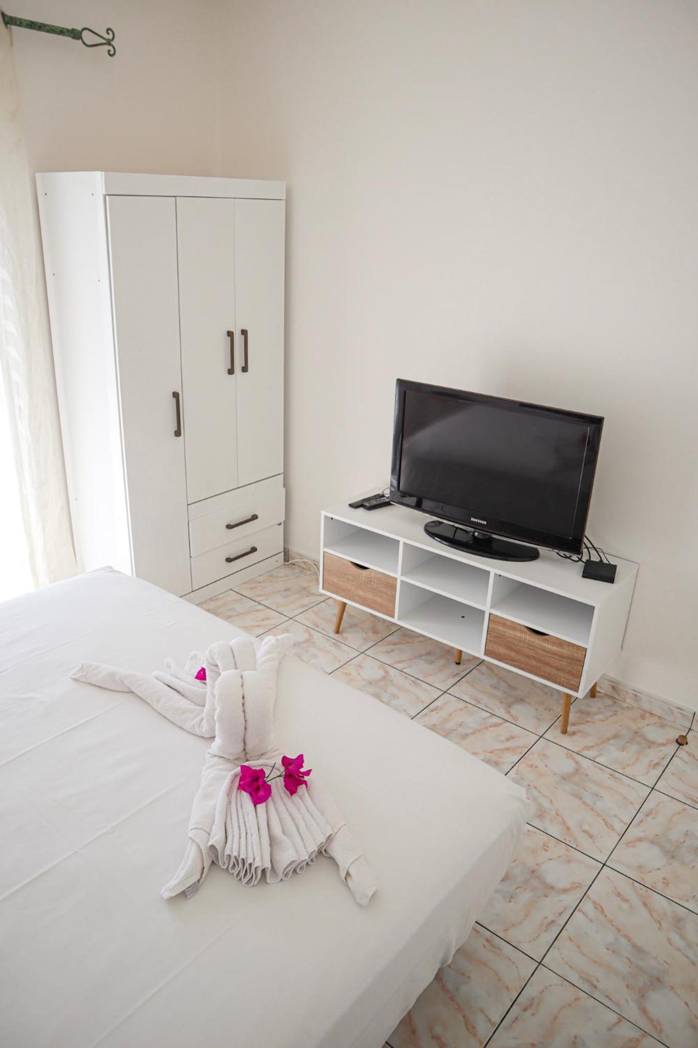 Three-Bedroom Villa photo 1