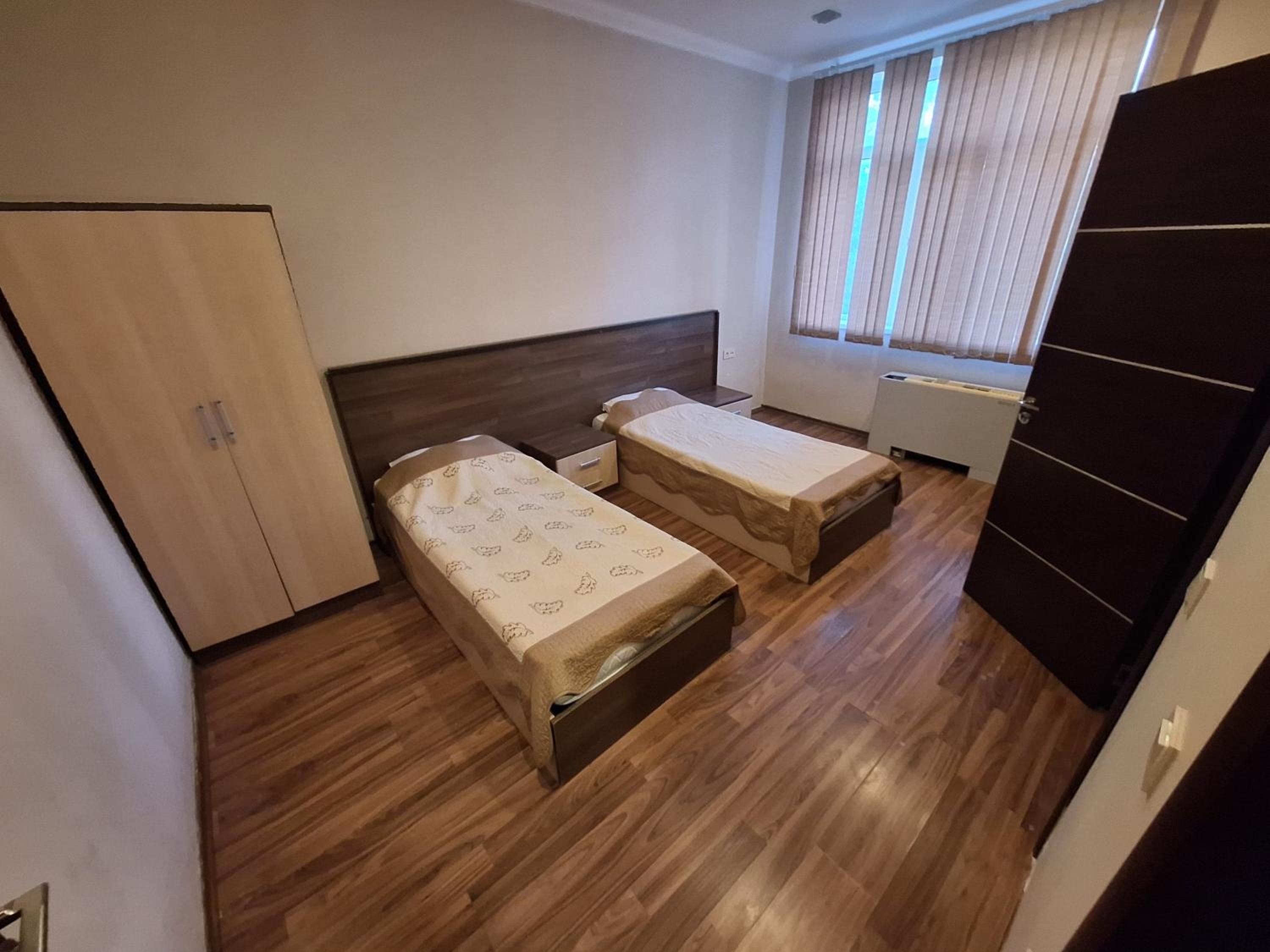 Economy Twin Room photo 2