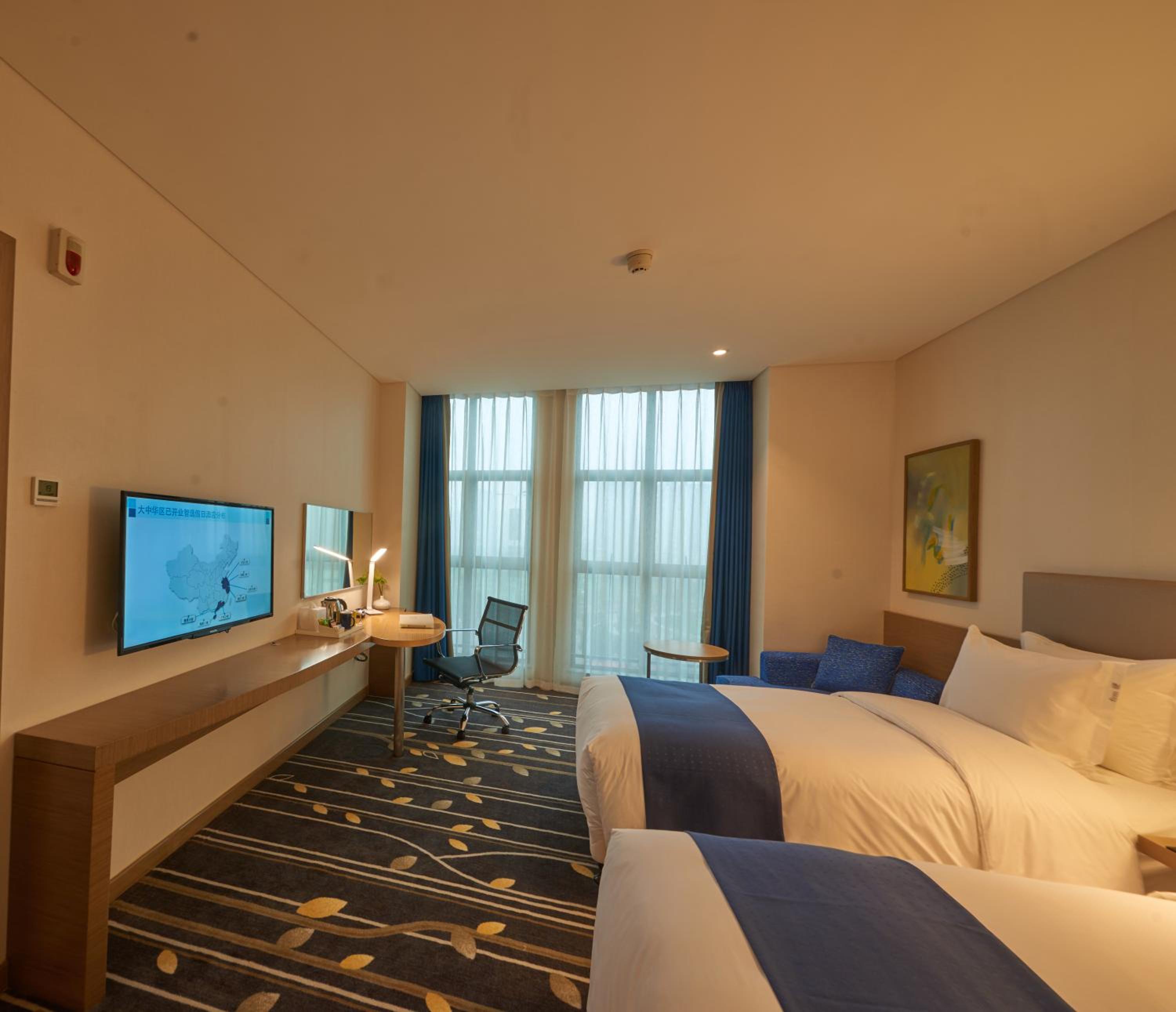 Standard Twin Room with Two Twin Beds photo 1