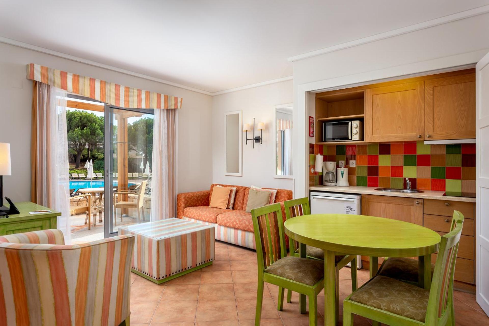 One-Bedroom Family Apartment photo 1