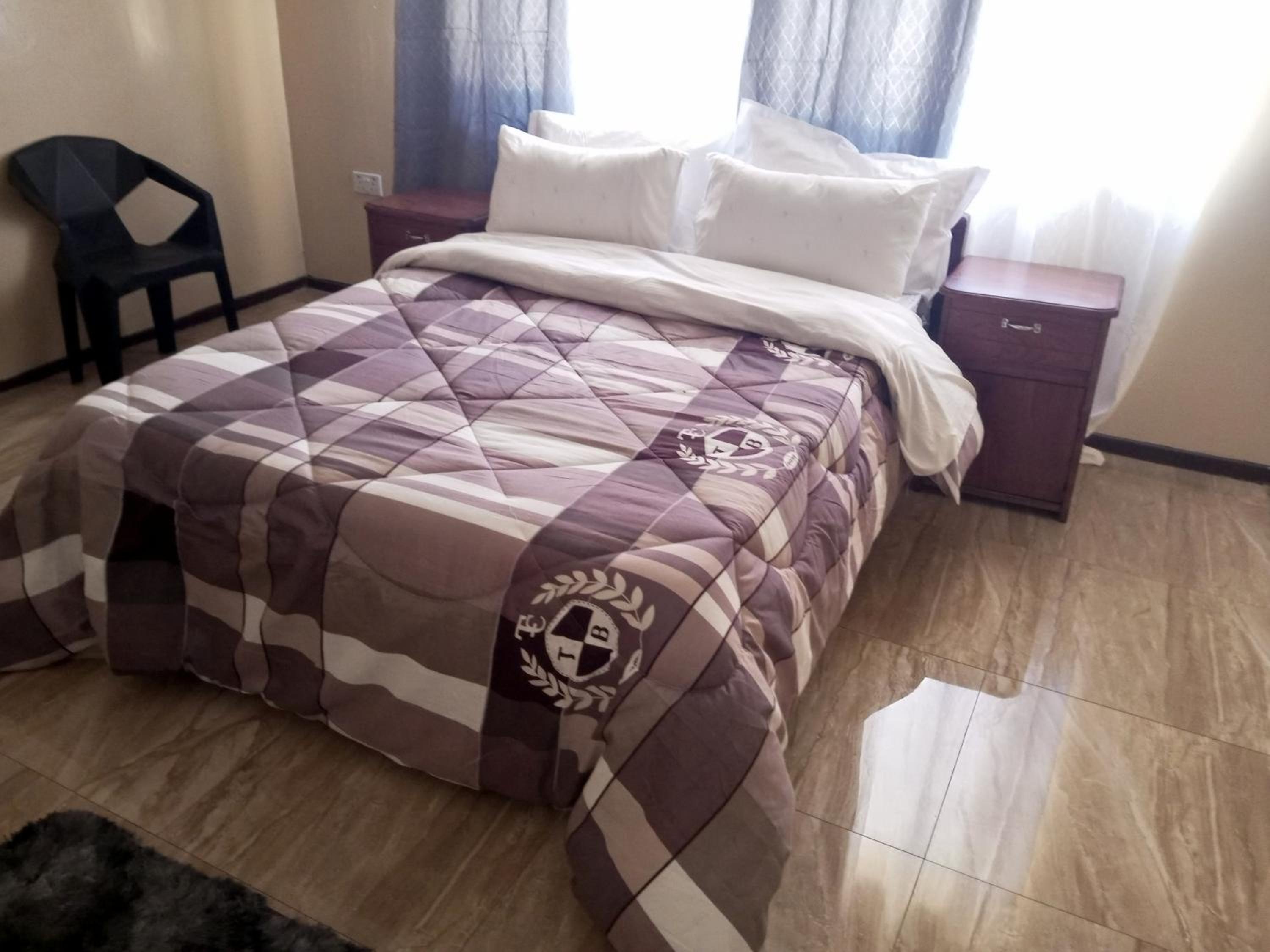 Deluxe Double Room (2 Adults + 1 Child) photo 1