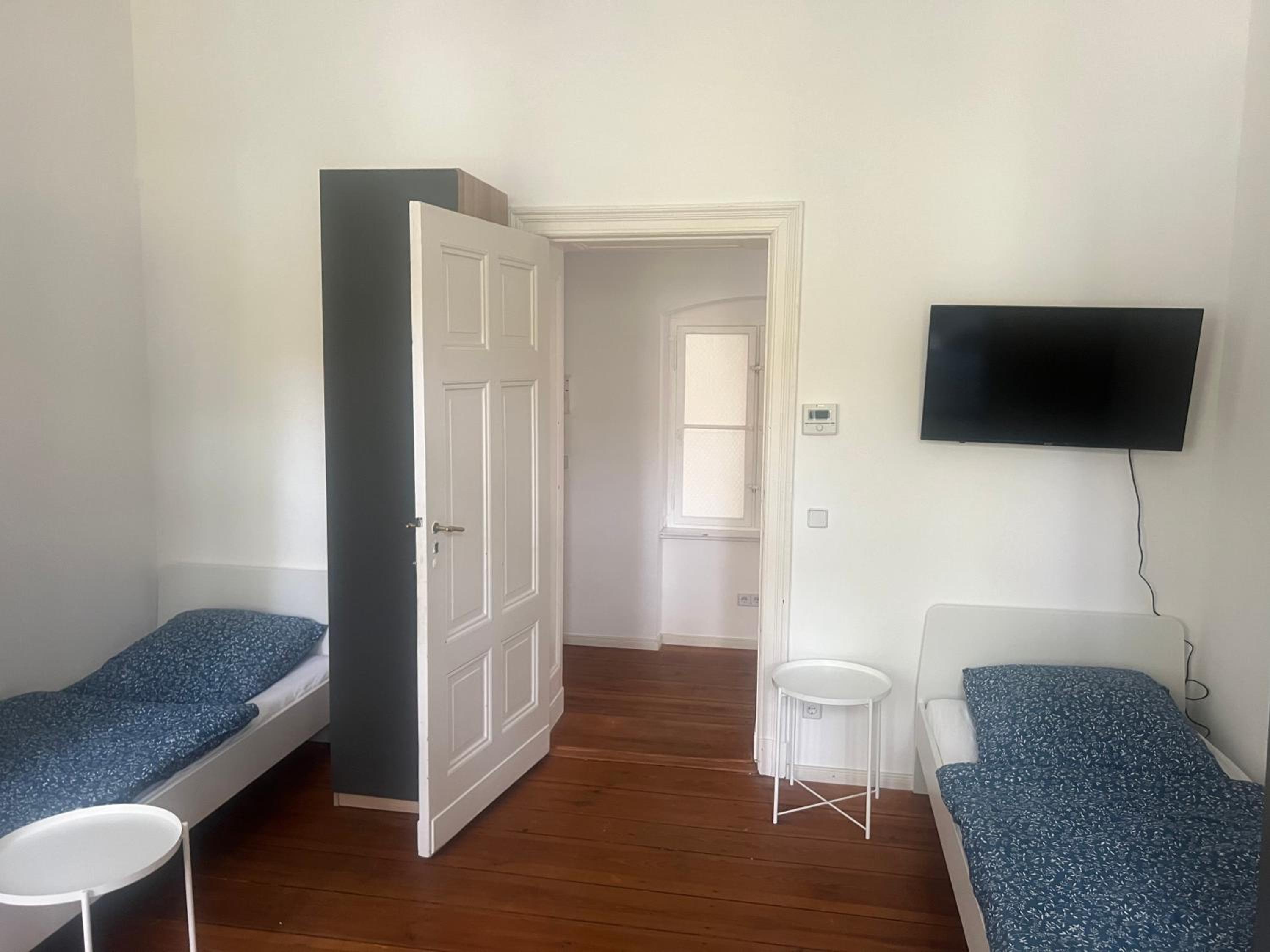 One-Bedroom Apartment photo 3
