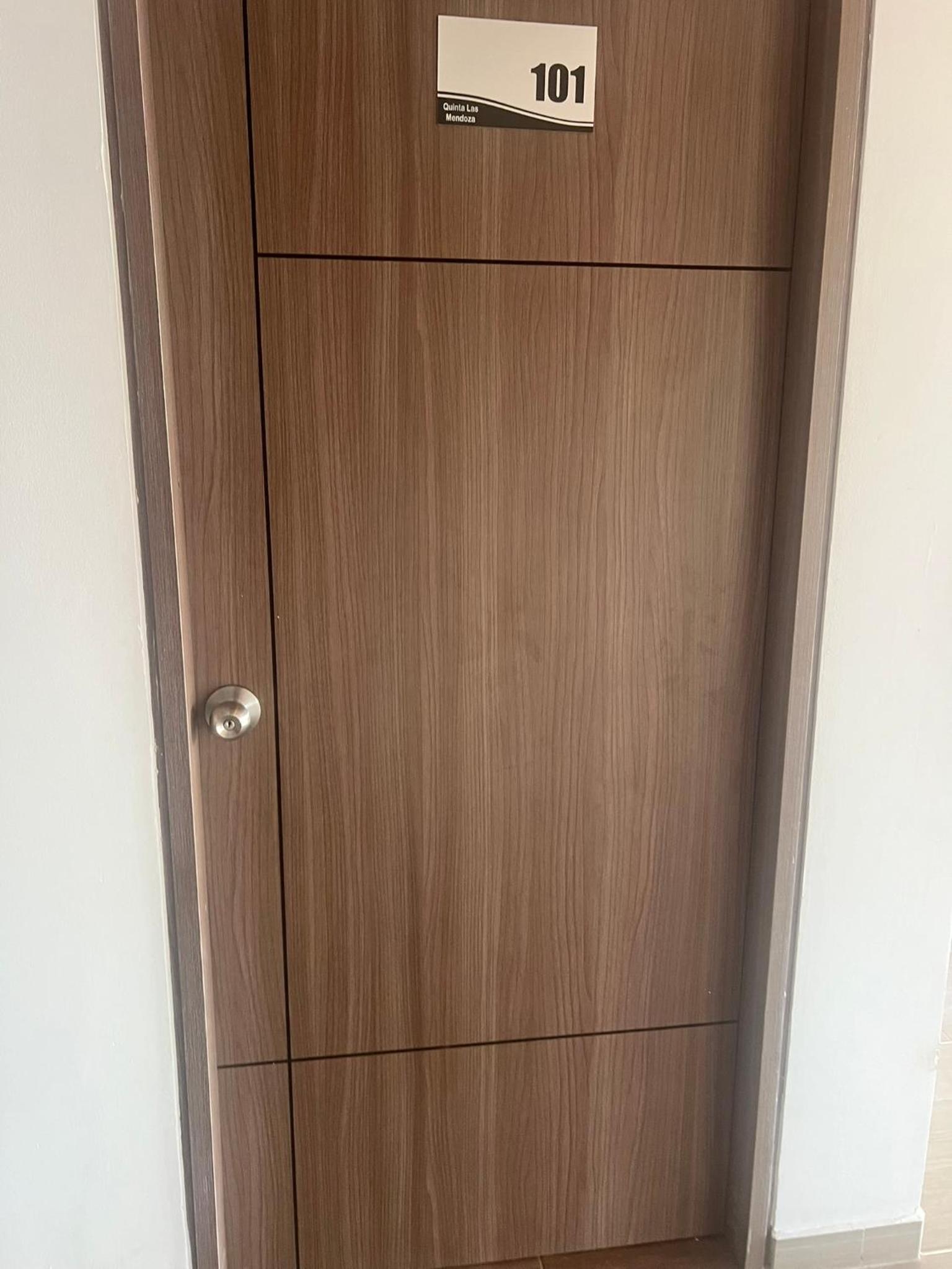 Triple Room with Shared Bathroom photo 3