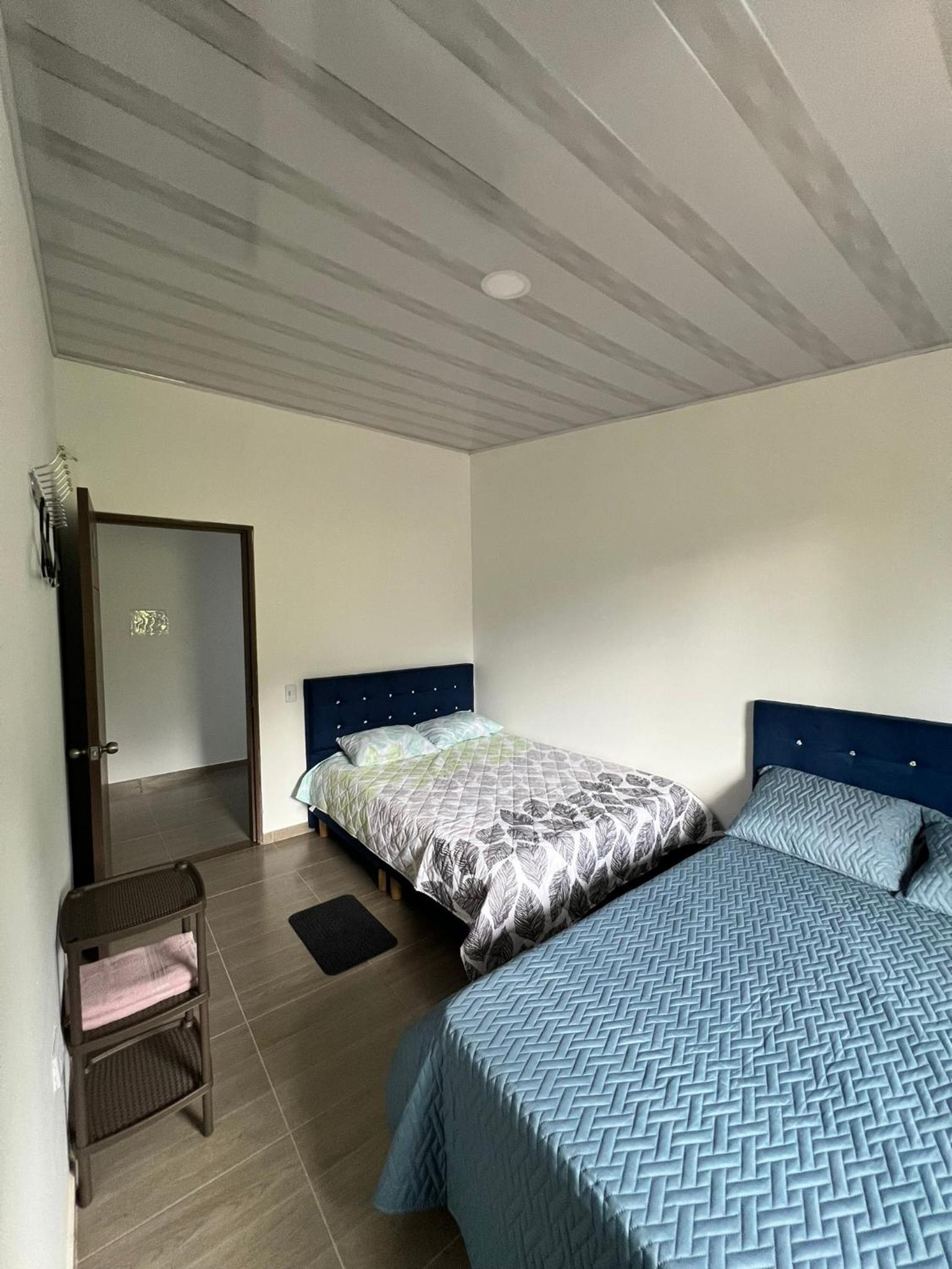 Twin Room with Private Bathroom photo 3