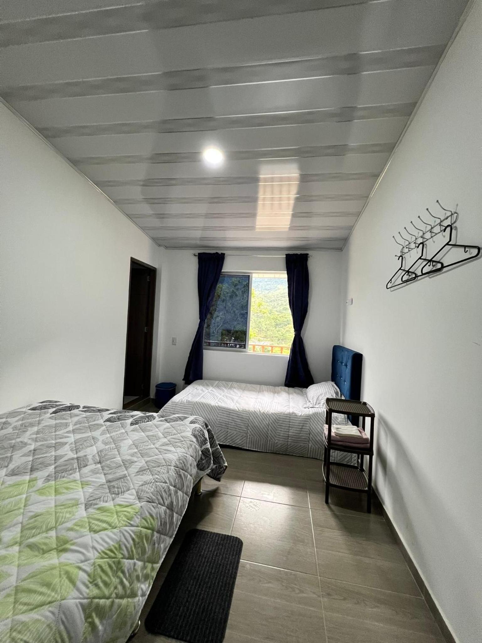 Twin Room with Private Bathroom photo 3