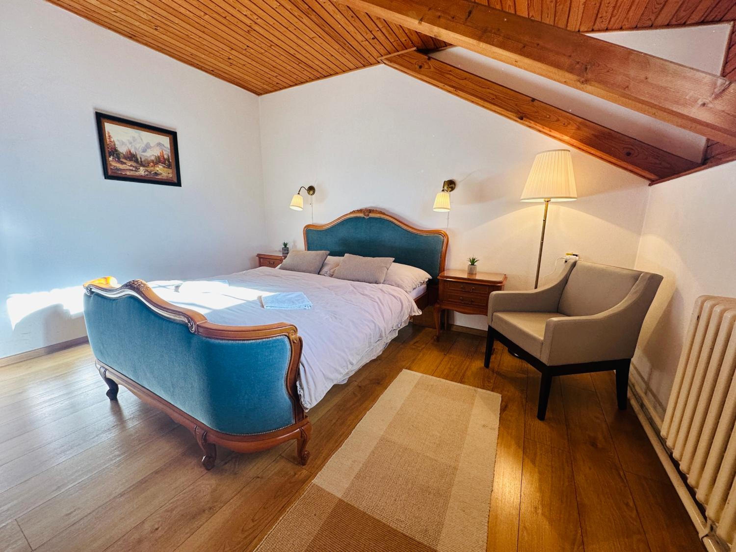 Double Room with Extra Bed - Photo 1