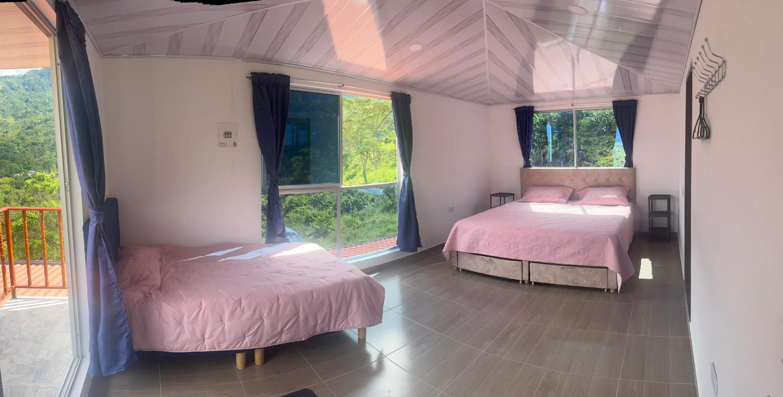 Triple Room with Private Bathroom photo 1