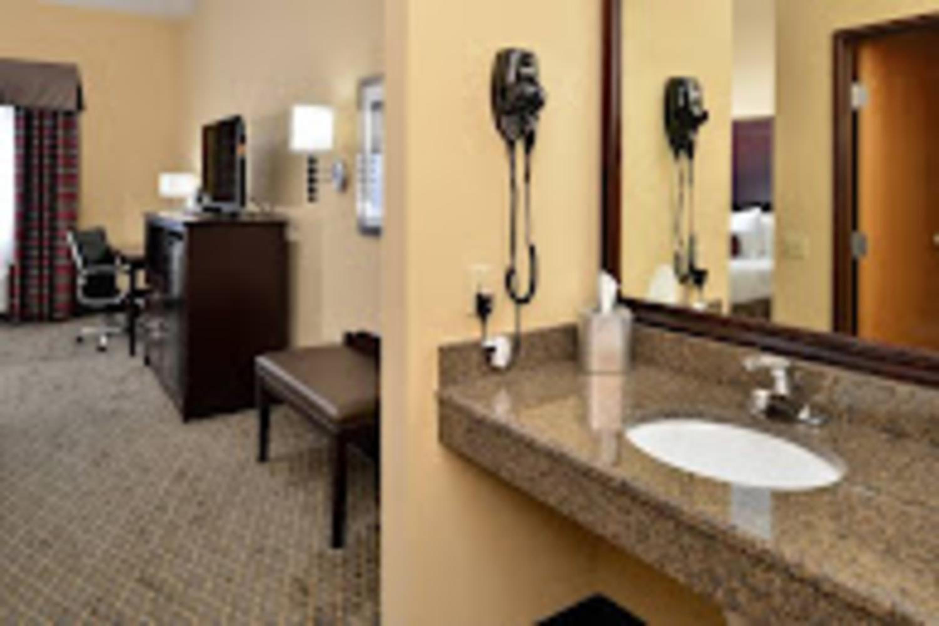 King Room - Non-Smoking - Photo 1